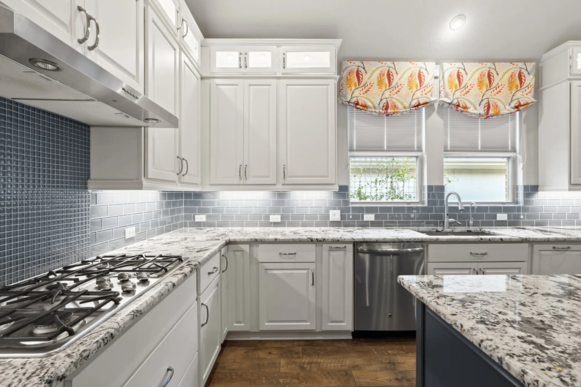 Property Slideshow image 13 of 40 | 5053 lunata way, Round Rock, TX, 78665