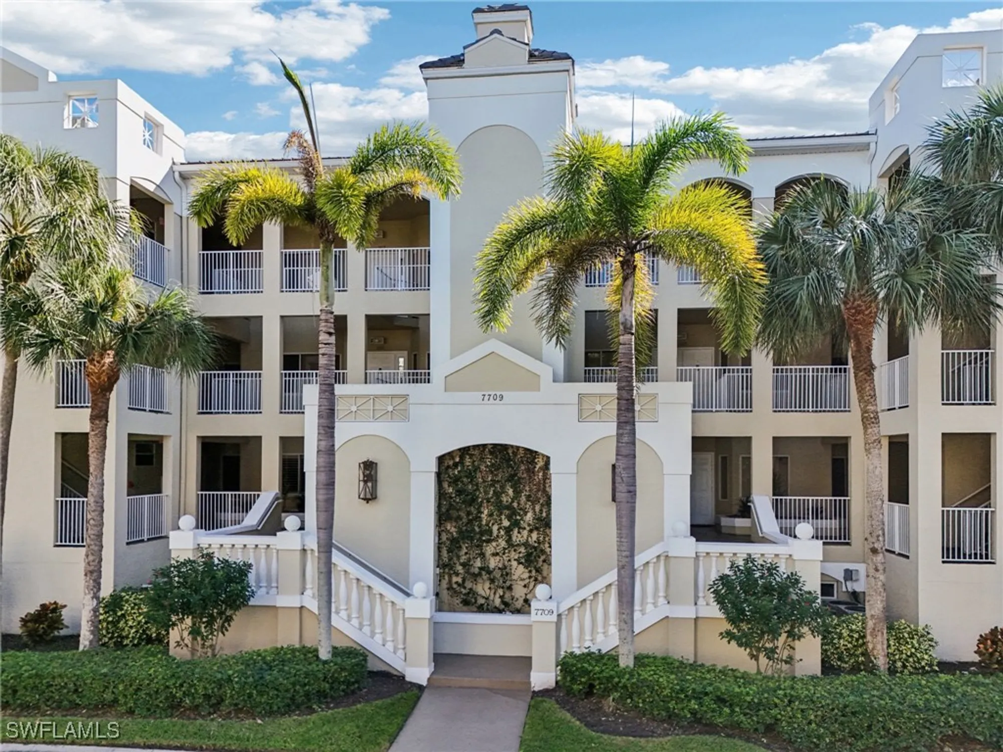 Property Slideshow image 28 of 50 | 7709 pebble creek cir 202, Naples, FL, 34108