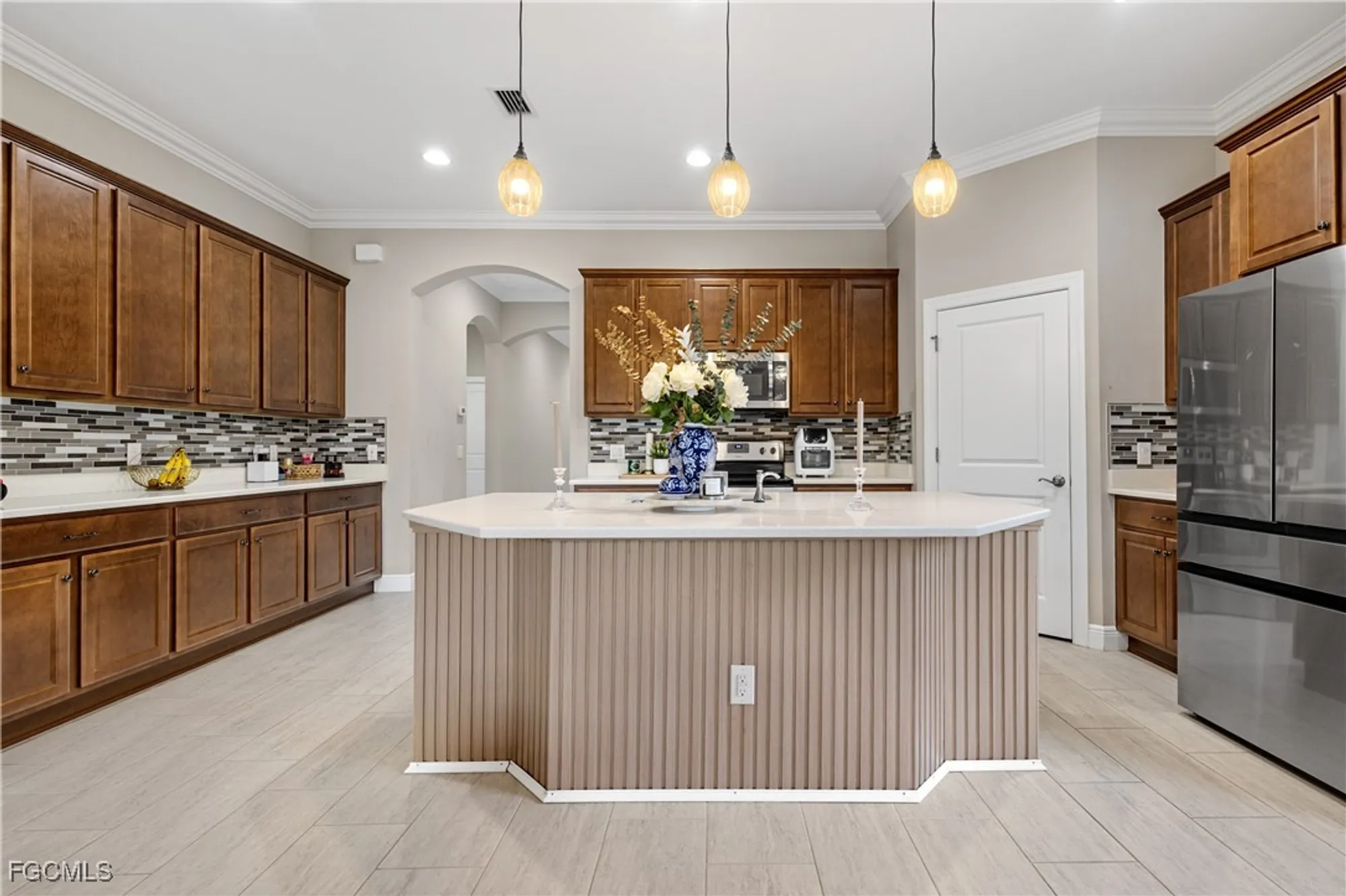 Property Slideshow image 15 of 49 | 11546 onyx cir, Fort Myers, FL, 33913