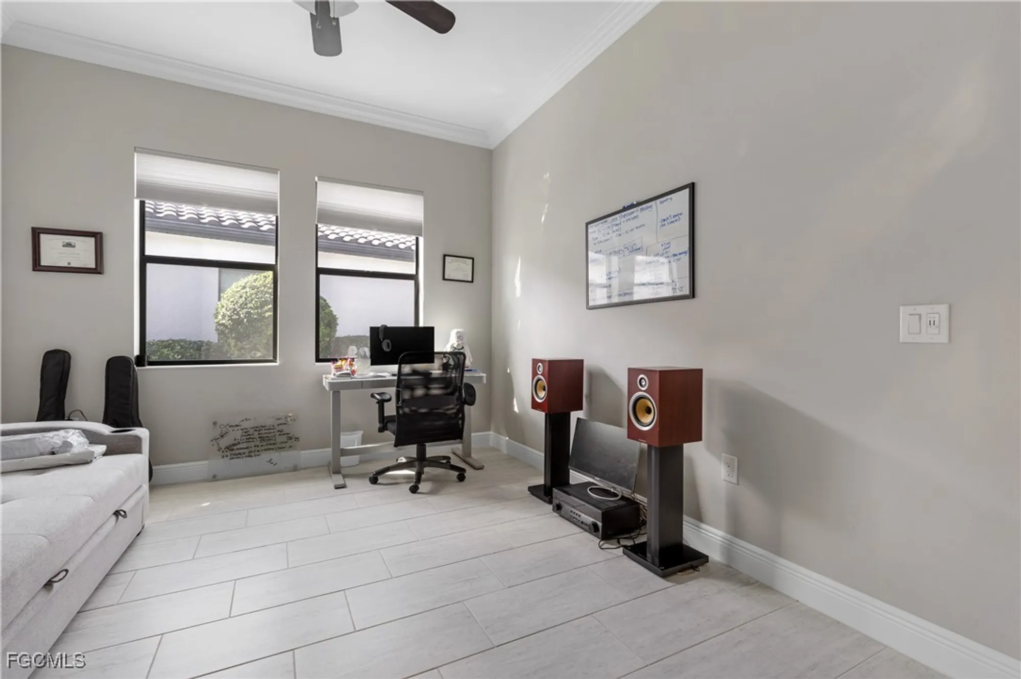 Property Slideshow image 23 of 49 | 11546 onyx cir, Fort Myers, FL, 33913