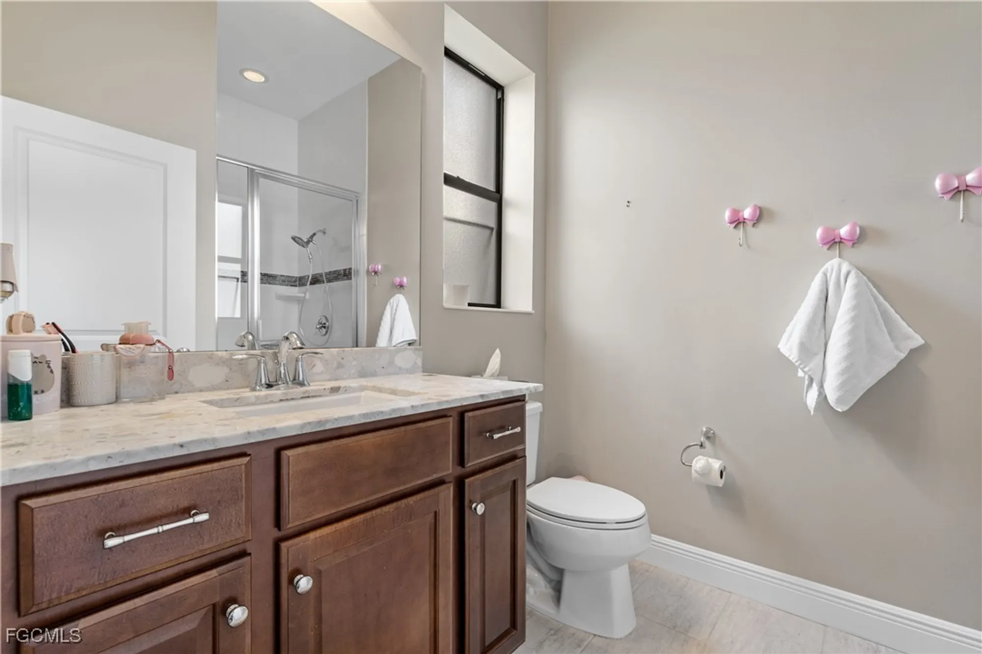 Property Slideshow image 34 of 49 | 11546 onyx cir, Fort Myers, FL, 33913