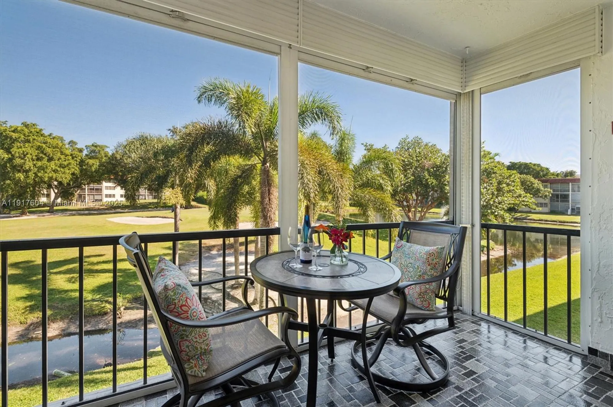 Property Slideshow image 14 of 35 | 700 s hollybrook dr 201, Pembroke Pines, FL, 33025