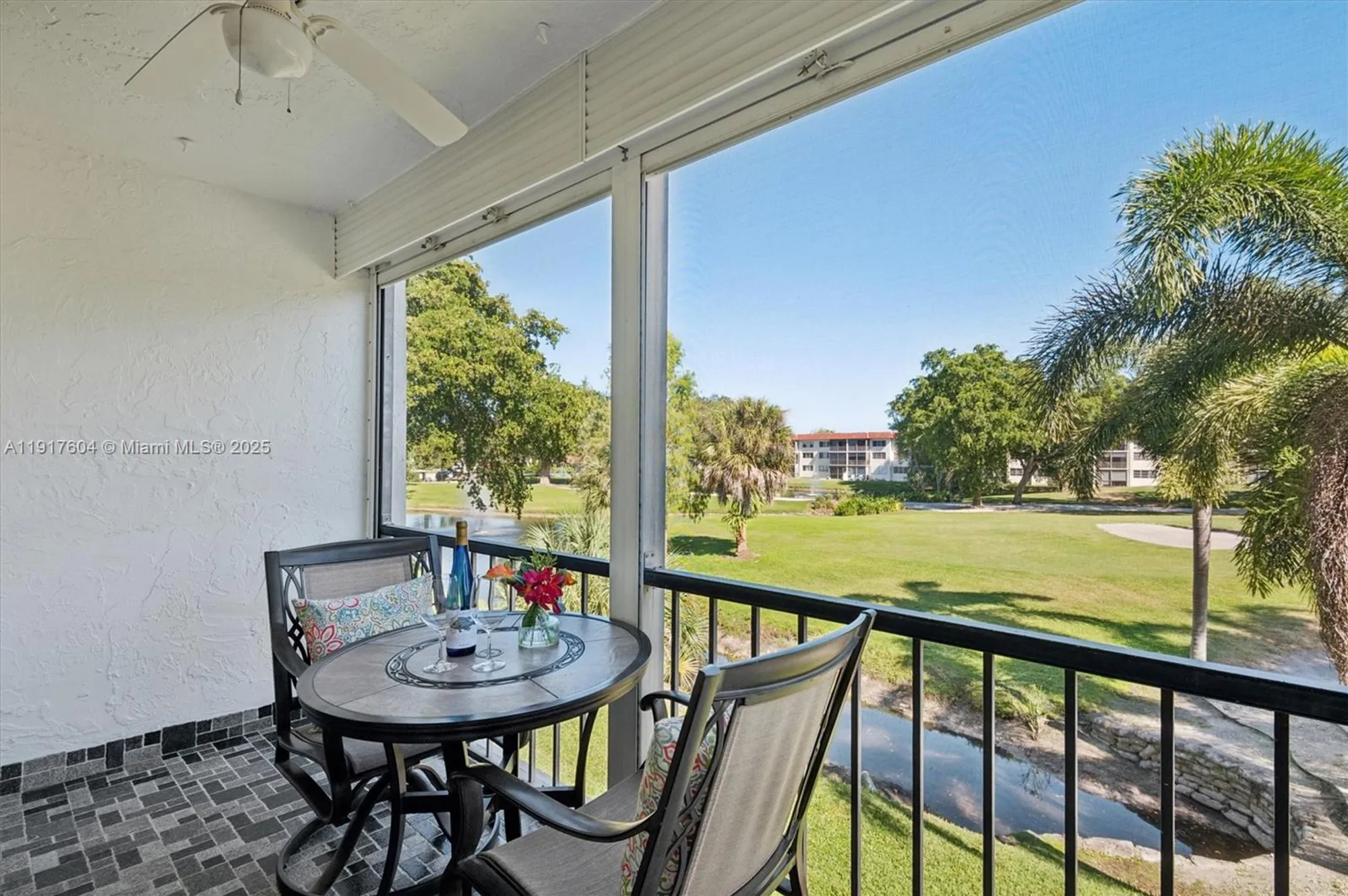 Property Slideshow image 15 of 35 | 700 s hollybrook dr 201, Pembroke Pines, FL, 33025