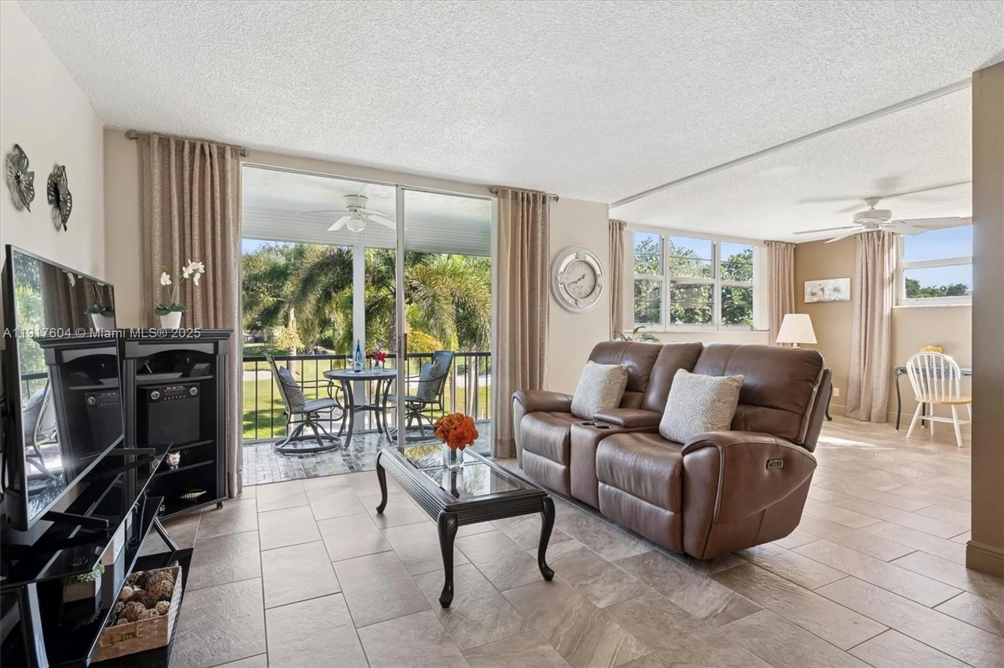 Property Slideshow image 6 of 35 | 700 s hollybrook dr 201, Pembroke Pines, FL, 33025
