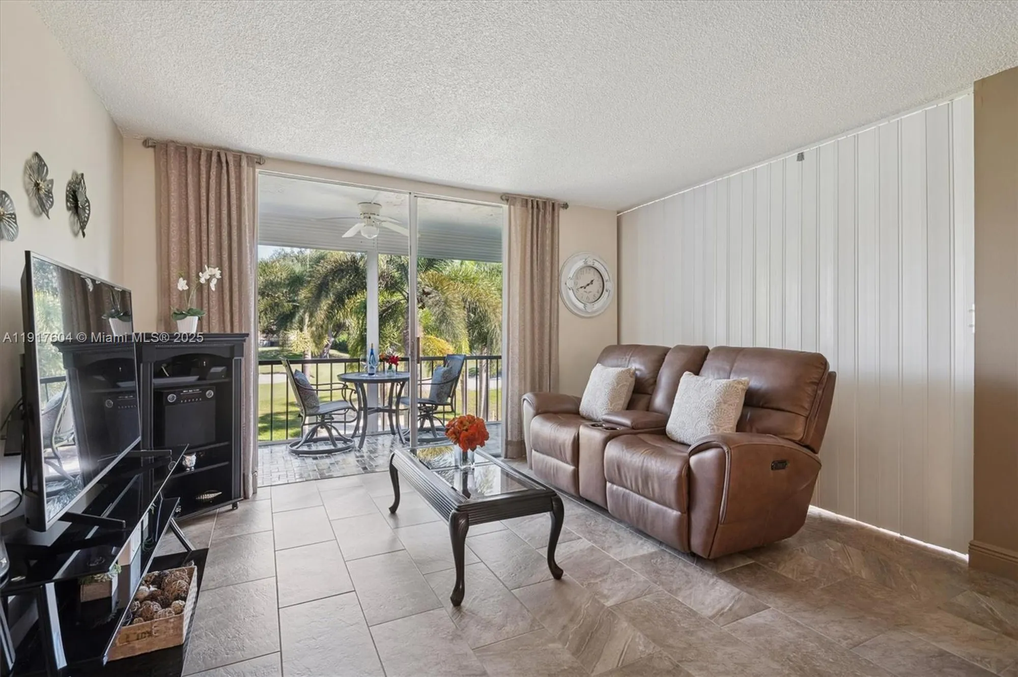 Property Slideshow image 7 of 35 | 700 s hollybrook dr 201, Pembroke Pines, FL, 33025