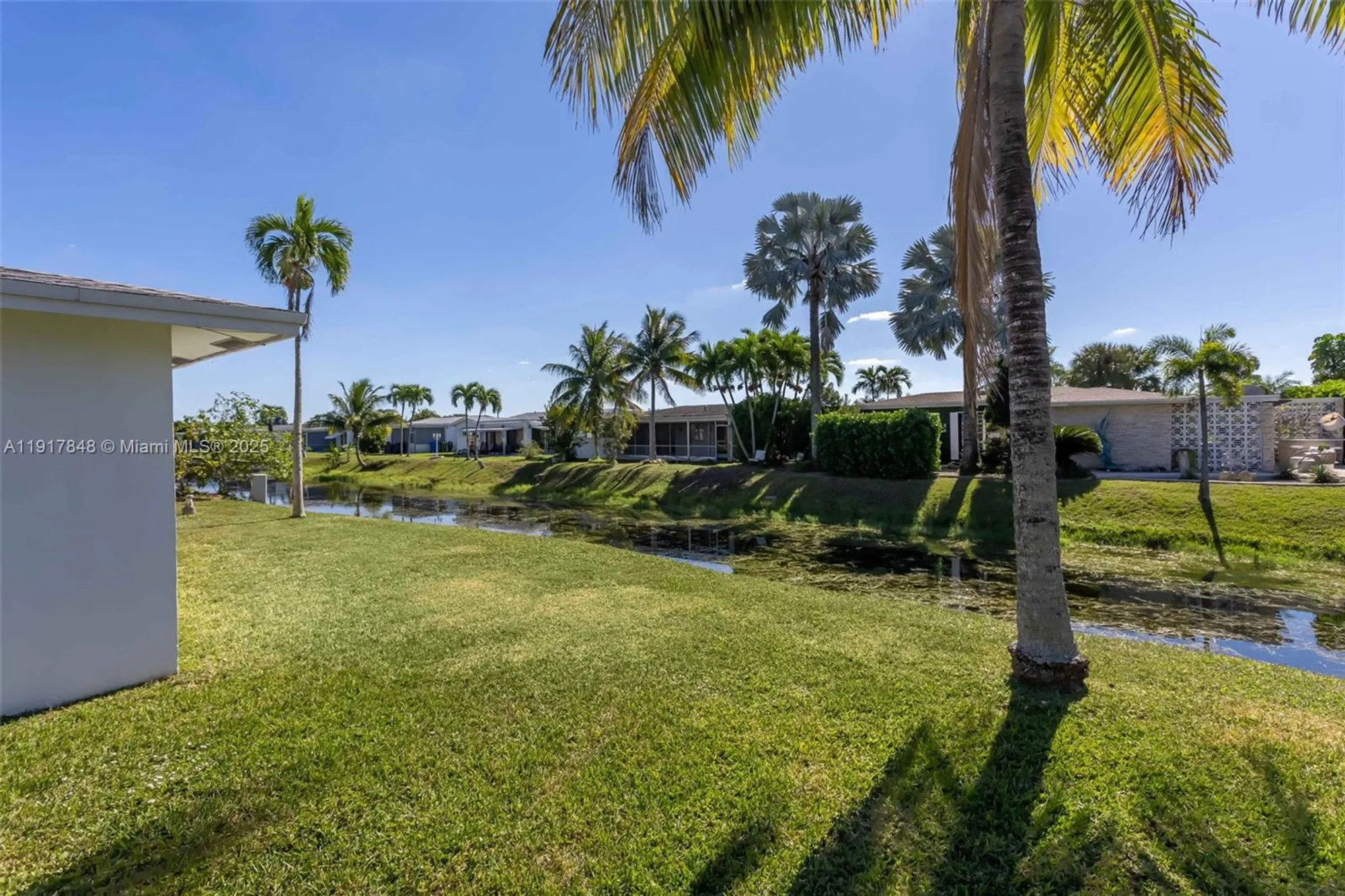 Property Slideshow image 28 of 32 | 6880 nw 16th st, Margate, FL, 33063