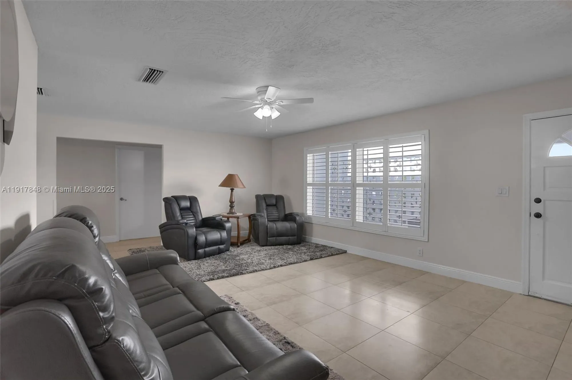 Property Slideshow image 9 of 32 | 6880 nw 16th st, Margate, FL, 33063