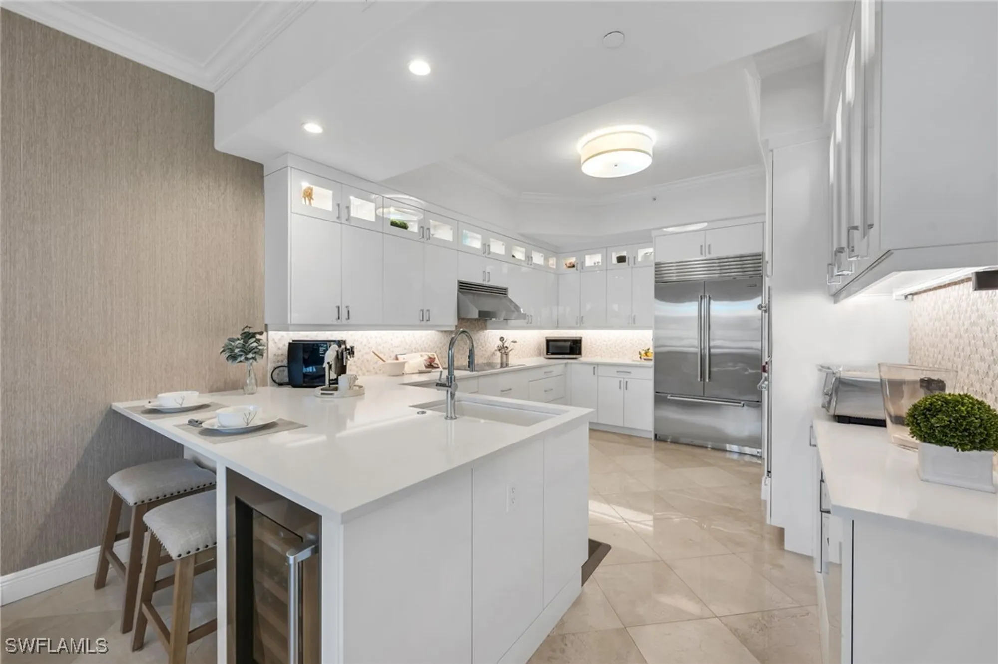 Property Slideshow image 9 of 22 | 570 el camino real apt 2104, Naples, FL, 34119