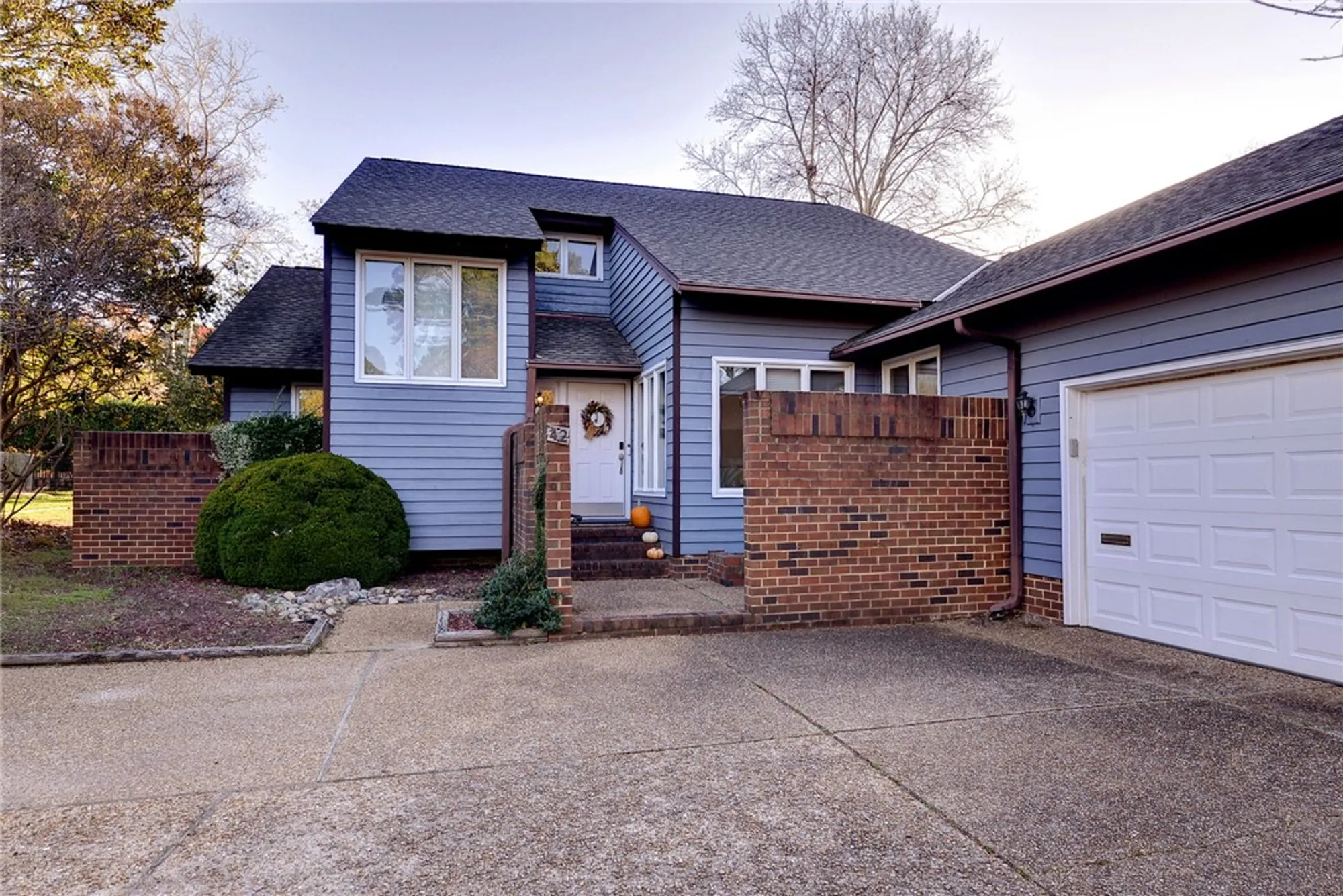 Property Slideshow image 1 of 39 | 42 yeardleys grant, Williamsburg, VA, 23185