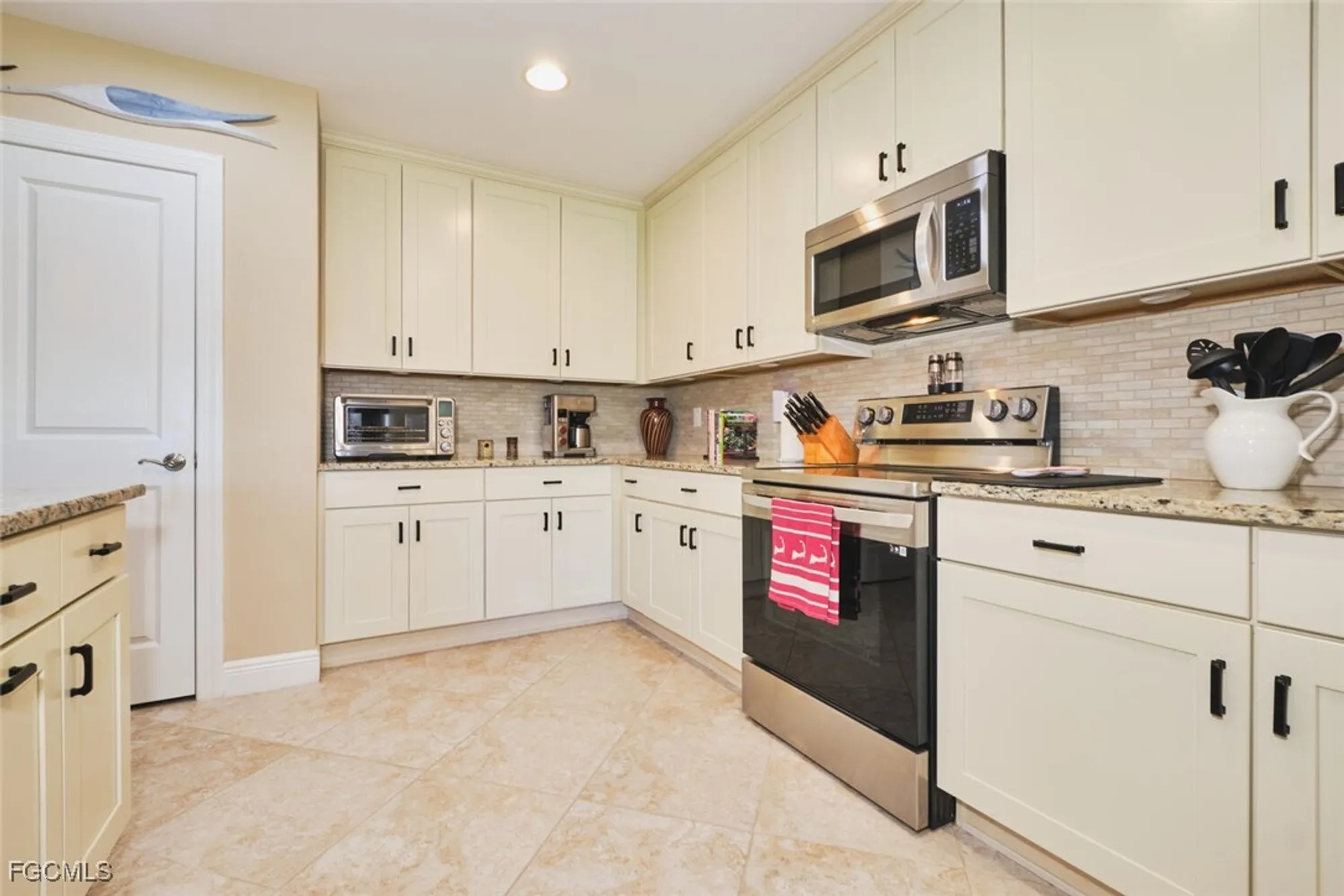 Property Slideshow image 14 of 47 | 11856 arboretum run dr unit 102, Fort Myers, FL, 33913