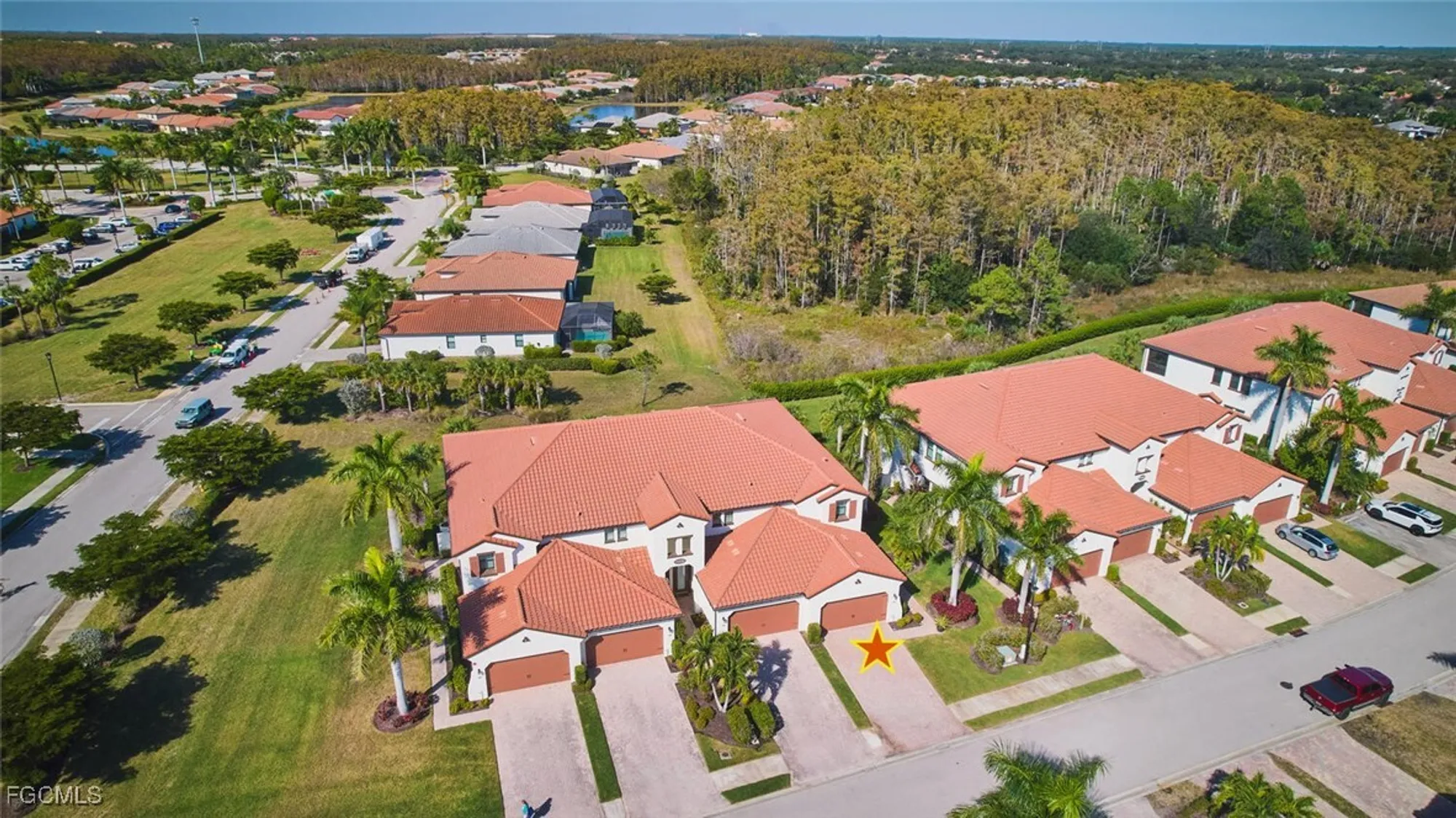 Property Slideshow image 4 of 47 | 11856 arboretum run dr unit 102, Fort Myers, FL, 33913