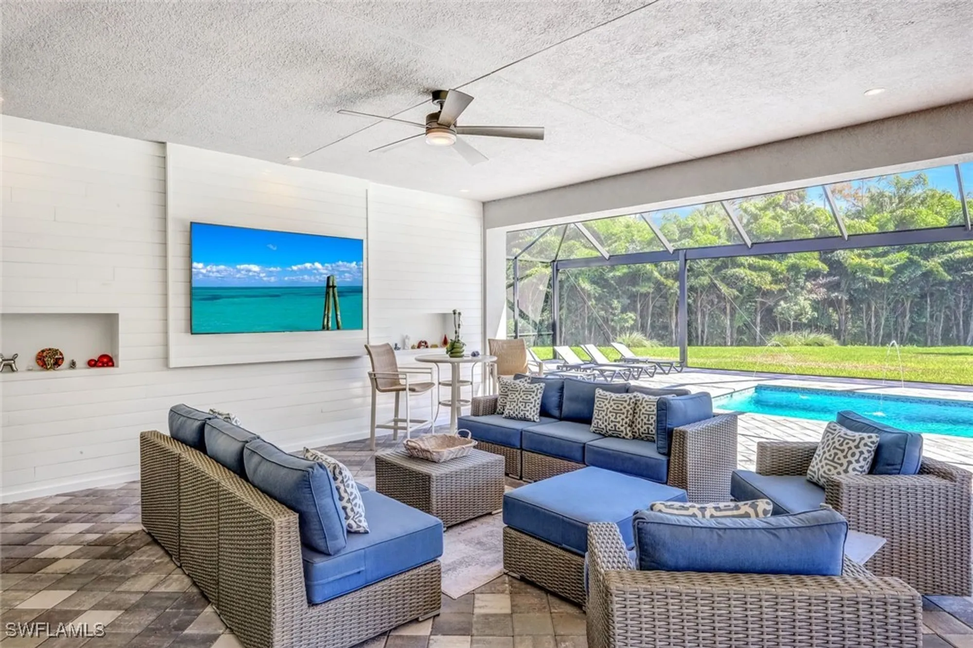 Property Slideshow image 28 of 50 | 12083 azalea way, Naples, FL, 34120