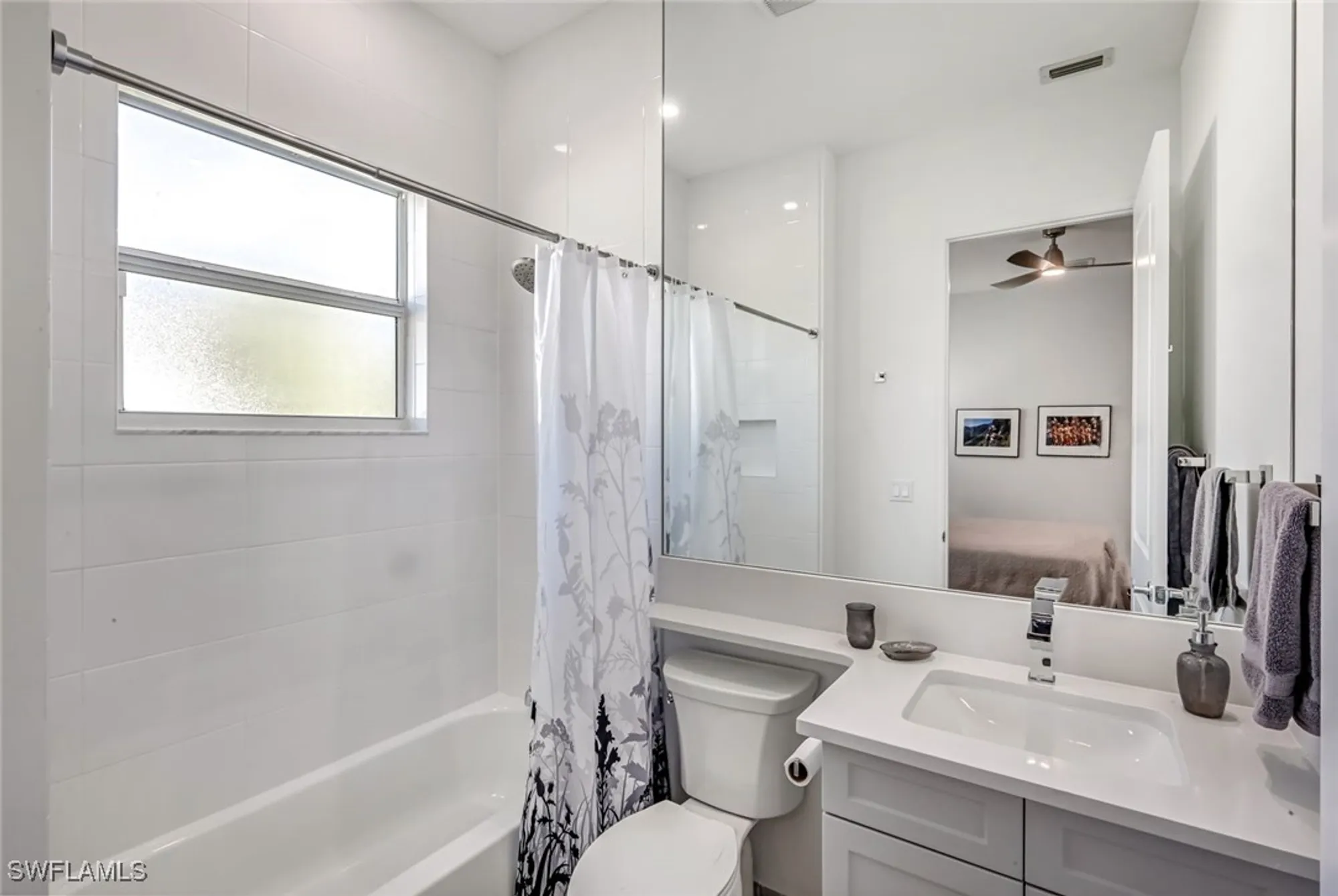 Property Slideshow image 22 of 50 | 12083 azalea way, Naples, FL, 34120