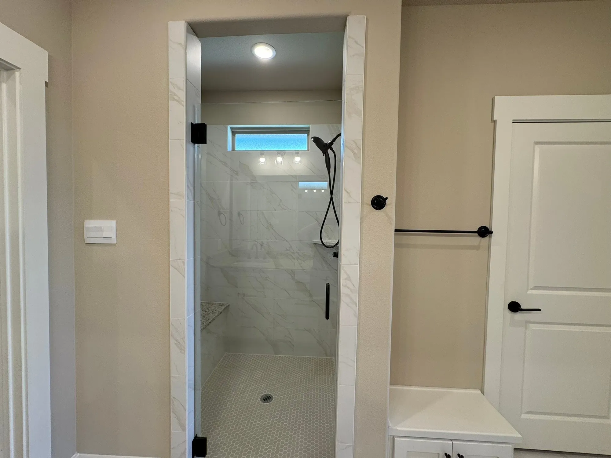 Property Slideshow image 18 of 28 | 5924 carmona trl, Fort Worth, TX, 76123