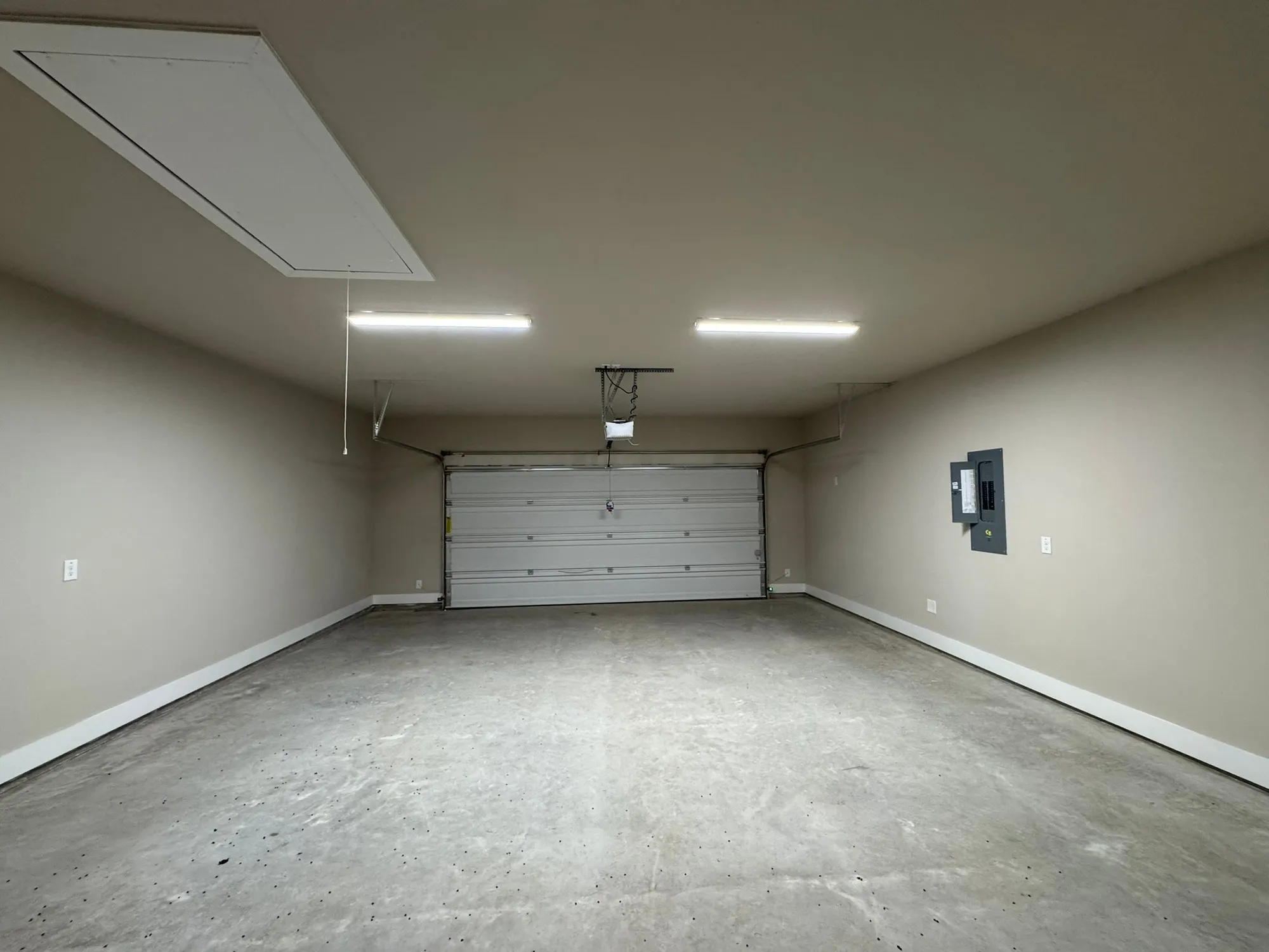 Property Slideshow image 19 of 28 | 5924 carmona trl, Fort Worth, TX, 76123