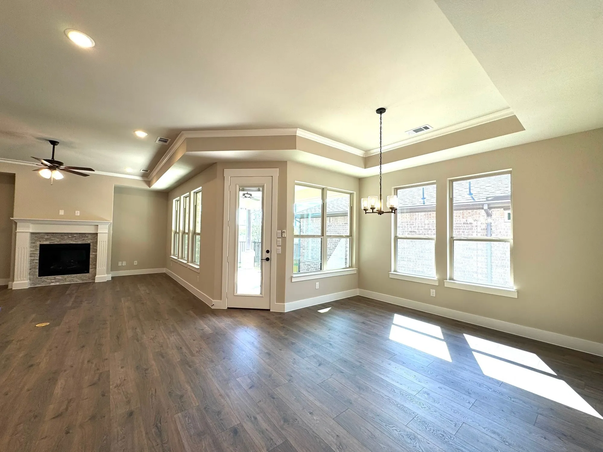 Property Slideshow image 11 of 28 | 5924 carmona trl, Fort Worth, TX, 76123
