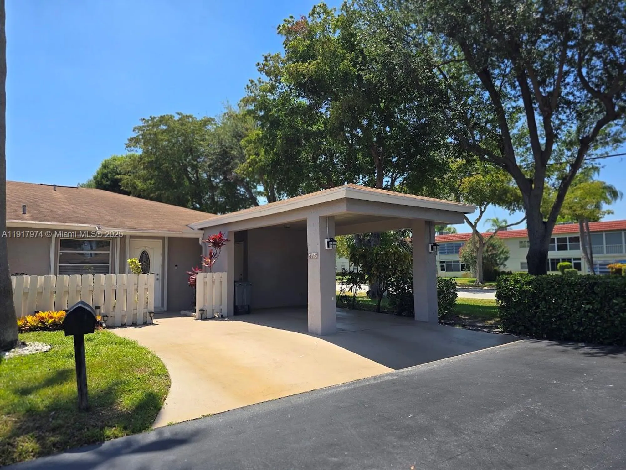 Property Slideshow image 1 of 26 | 6723 moonlit dr, Delray Beach, FL, 33446