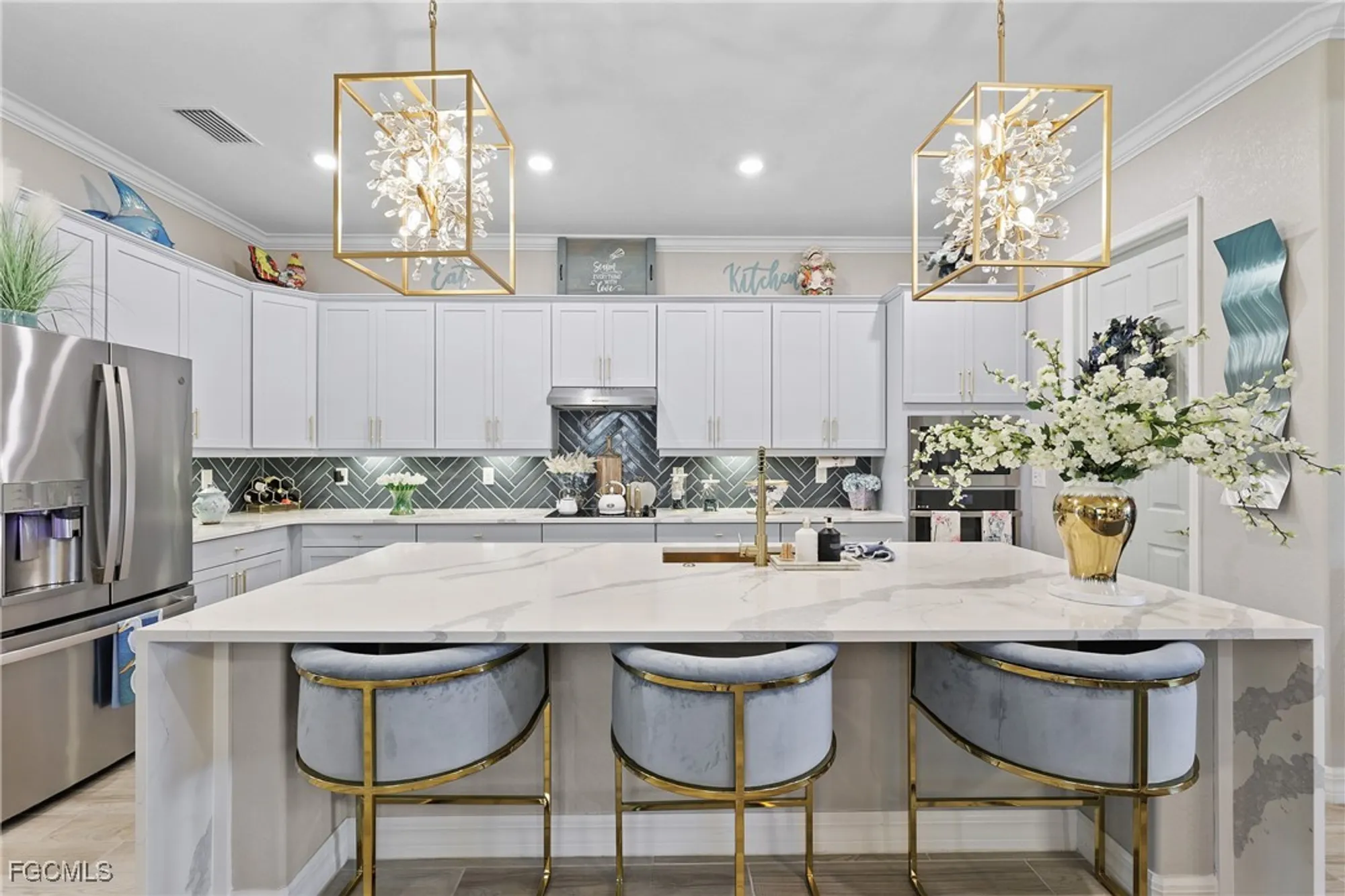 Property Slideshow image 13 of 46 | 28095 foxrock ct, Bonita Springs, FL, 34135