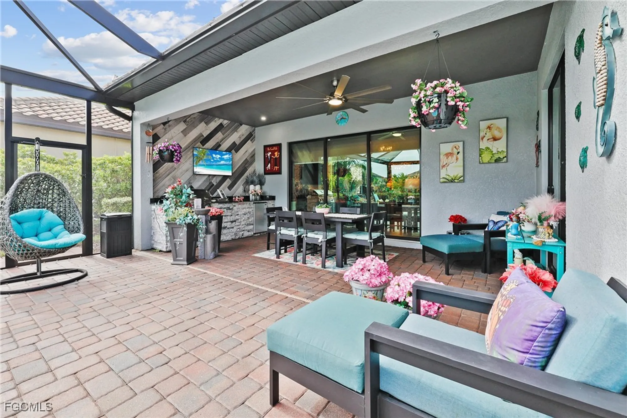 Property Slideshow image 26 of 46 | 28095 foxrock ct, Bonita Springs, FL, 34135