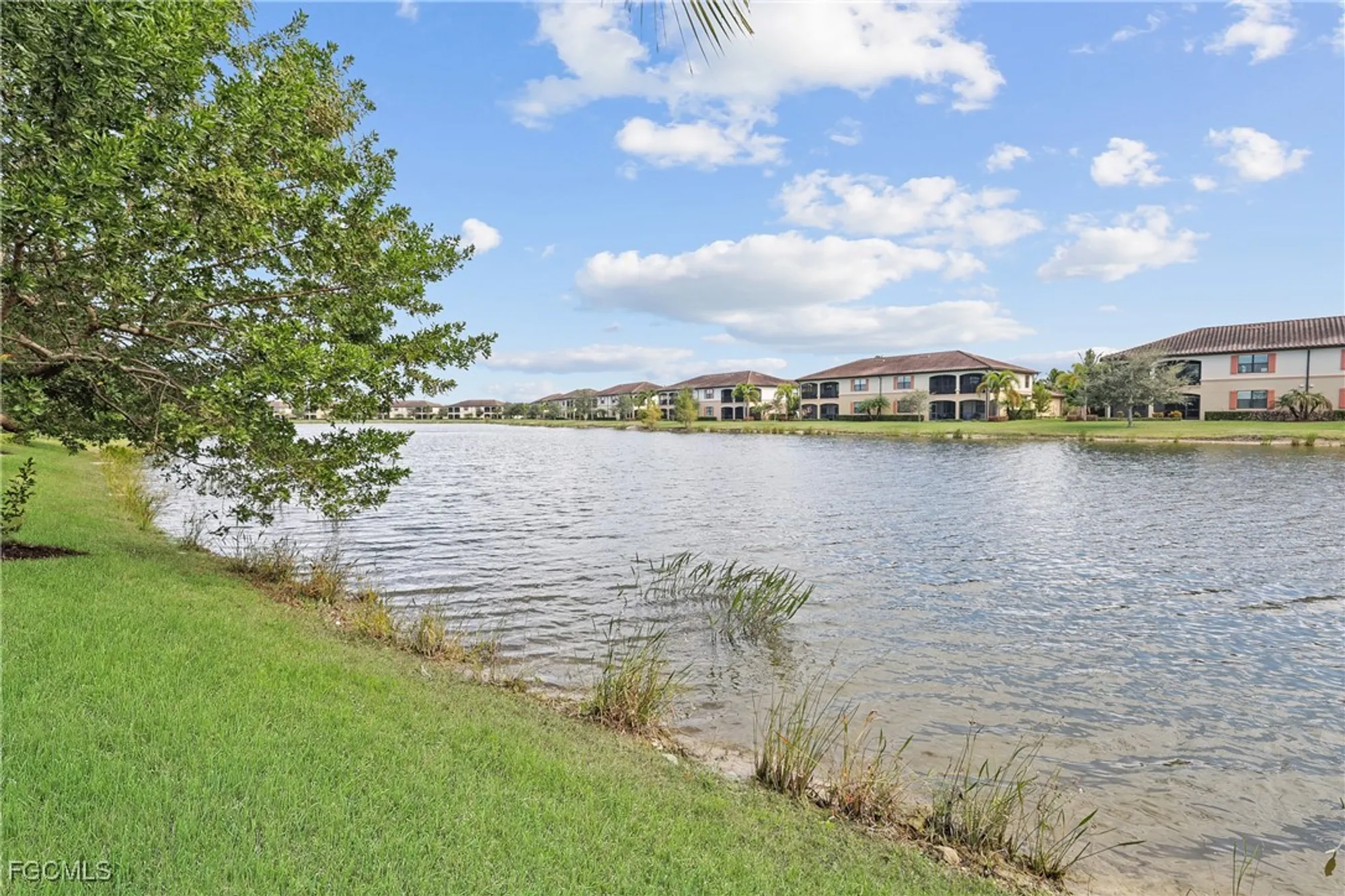 Property Slideshow image 31 of 46 | 28095 foxrock ct, Bonita Springs, FL, 34135