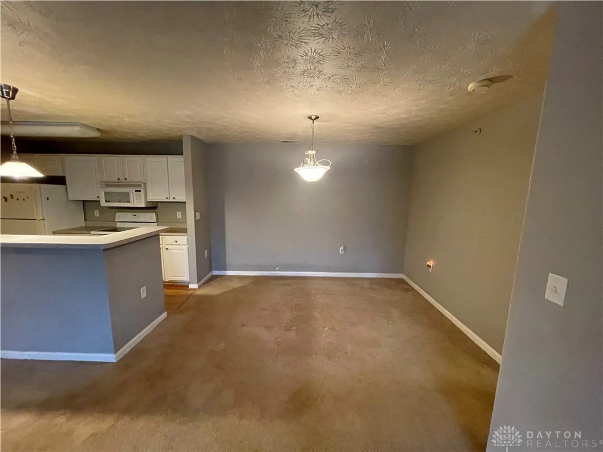 Property Slideshow image 6 of 16 | 1901 waterstone blvd apt 103, Miamisburg, OH, 45342