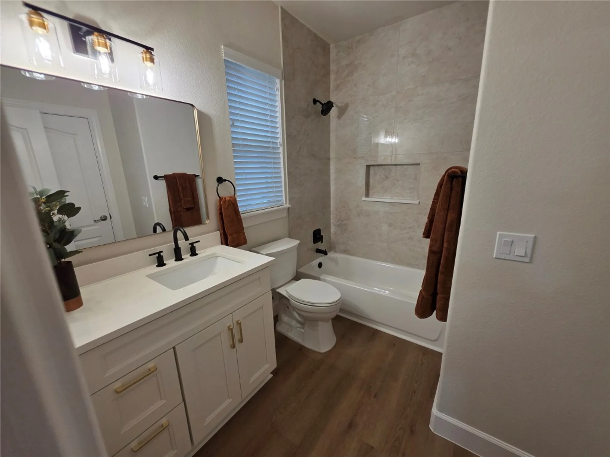 Property Slideshow image 28 of 36 | 307 san saba dr, Georgetown, TX, 78633