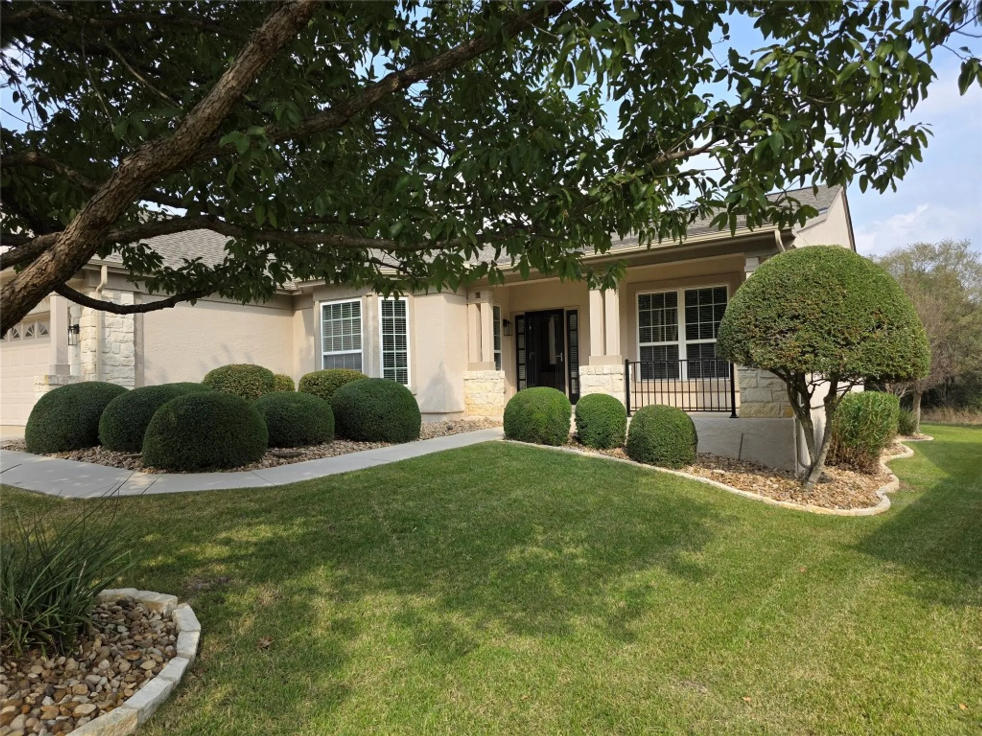 Property Slideshow image 3 of 36 | 307 san saba dr, Georgetown, TX, 78633