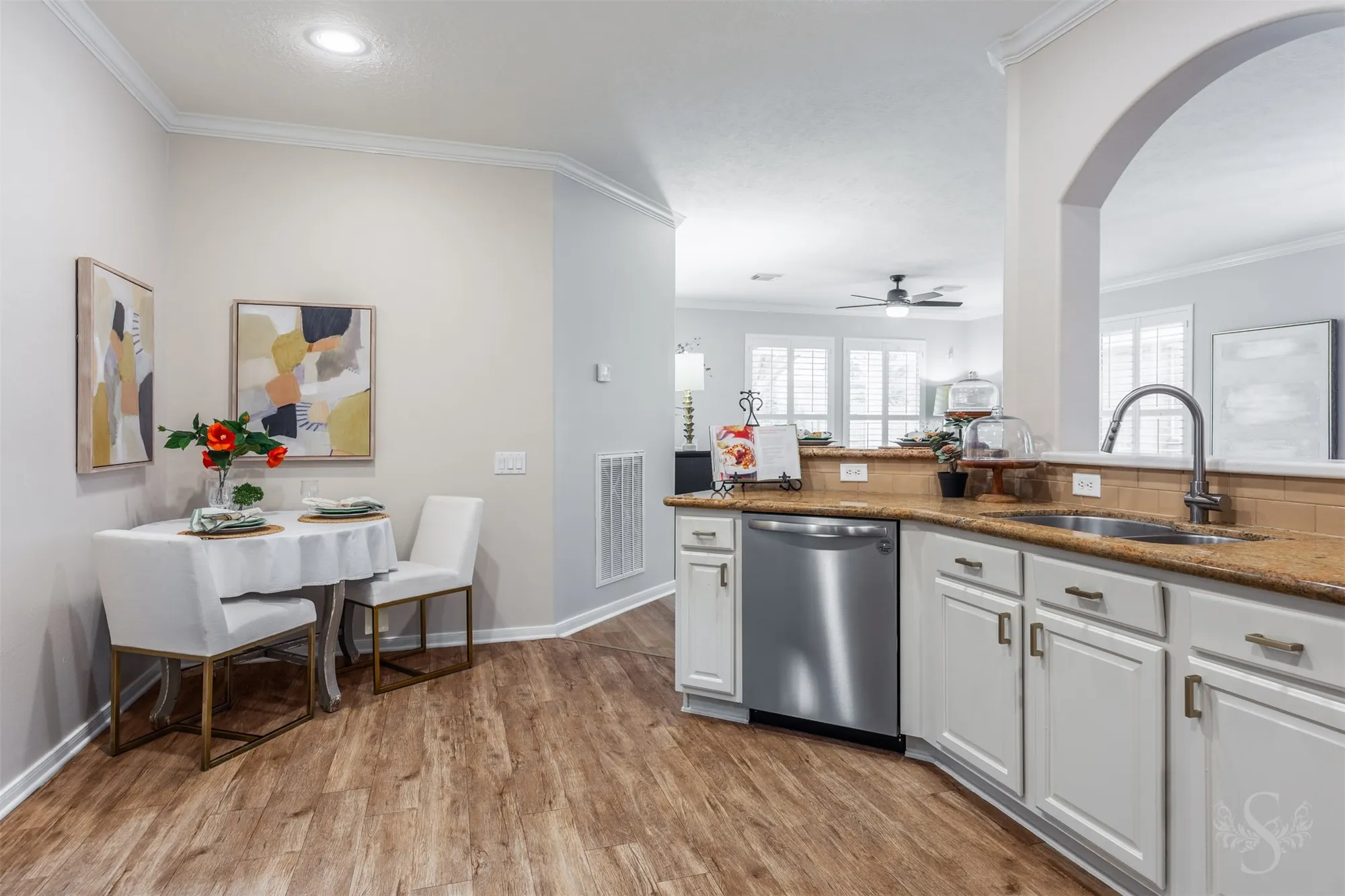 Property Slideshow image 23 of 33 | 24911 spring ash ln, Katy, TX, 77494