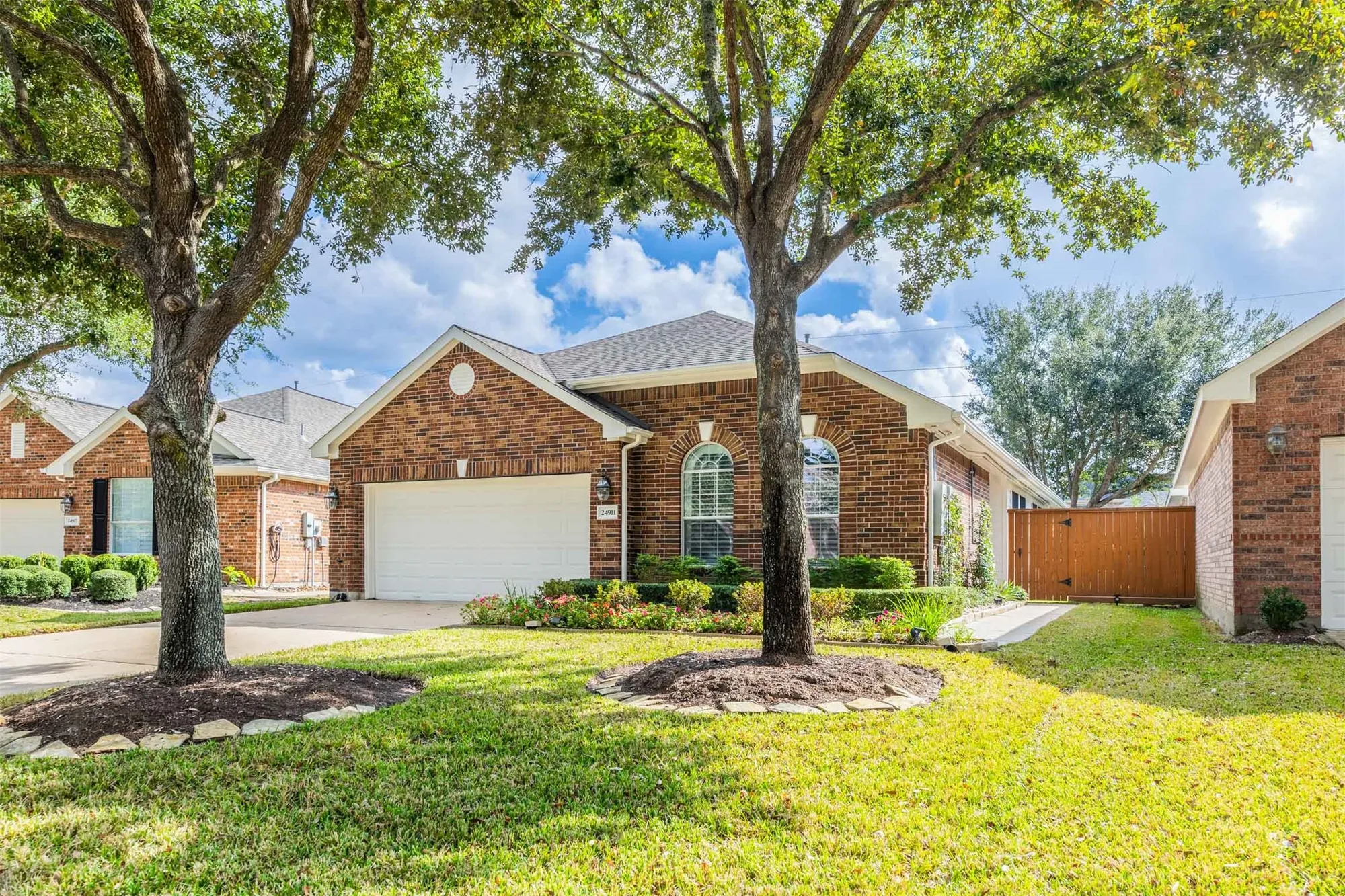 Property Slideshow image 3 of 33 | 24911 spring ash ln, Katy, TX, 77494