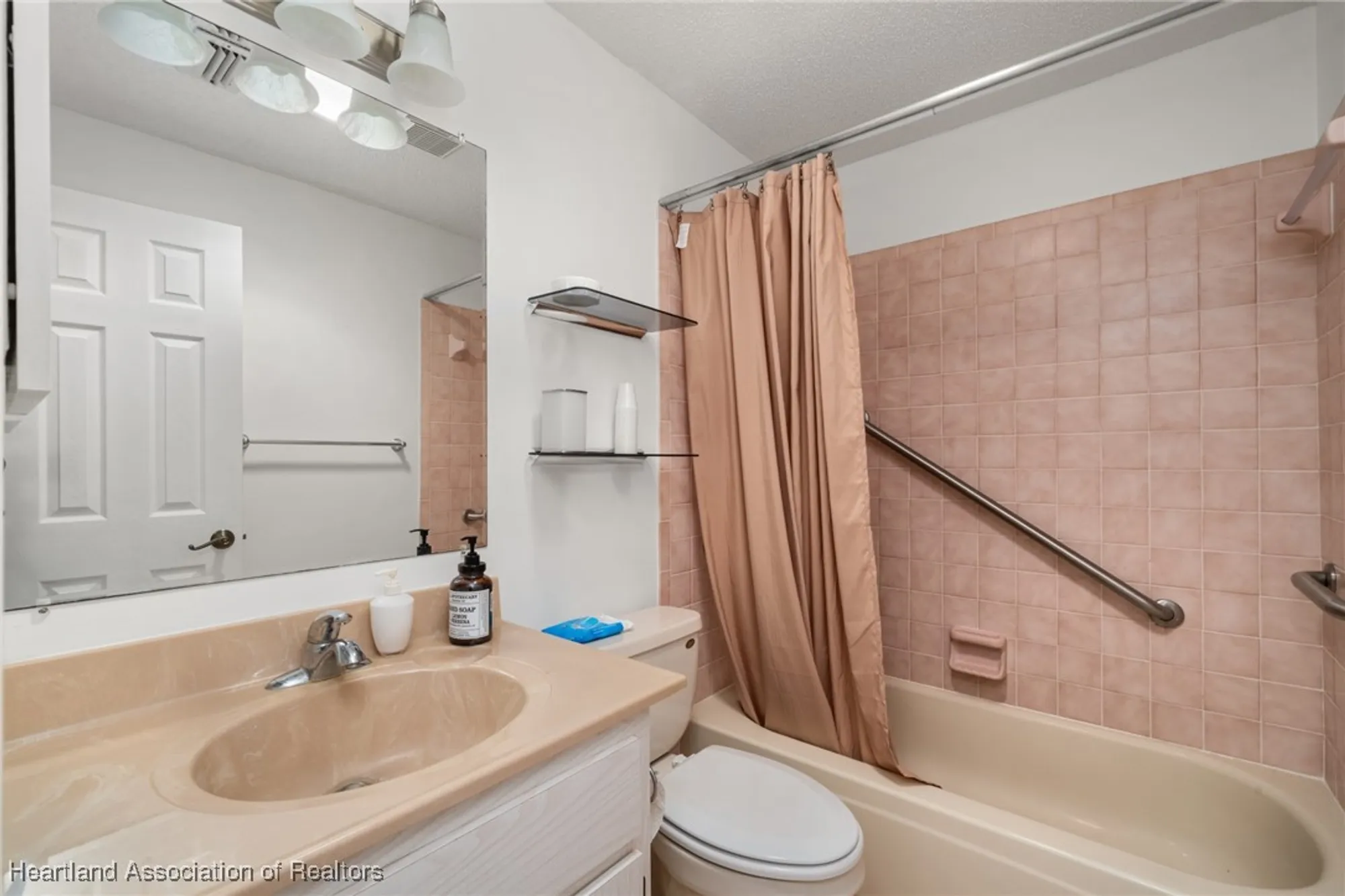 Property Slideshow image 31 of 50 | 3902 sunbird cir, Sebring, FL, 33872