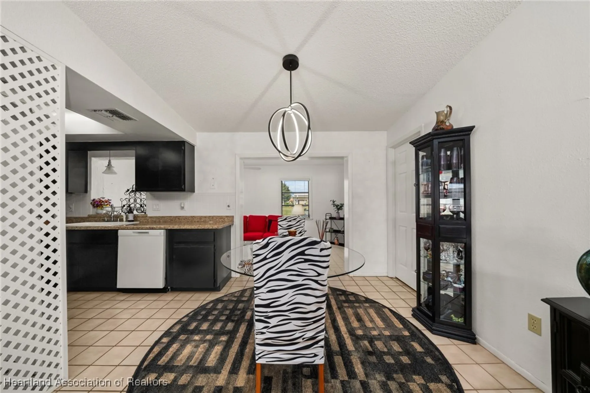 Property Slideshow image 7 of 50 | 3902 sunbird cir, Sebring, FL, 33872