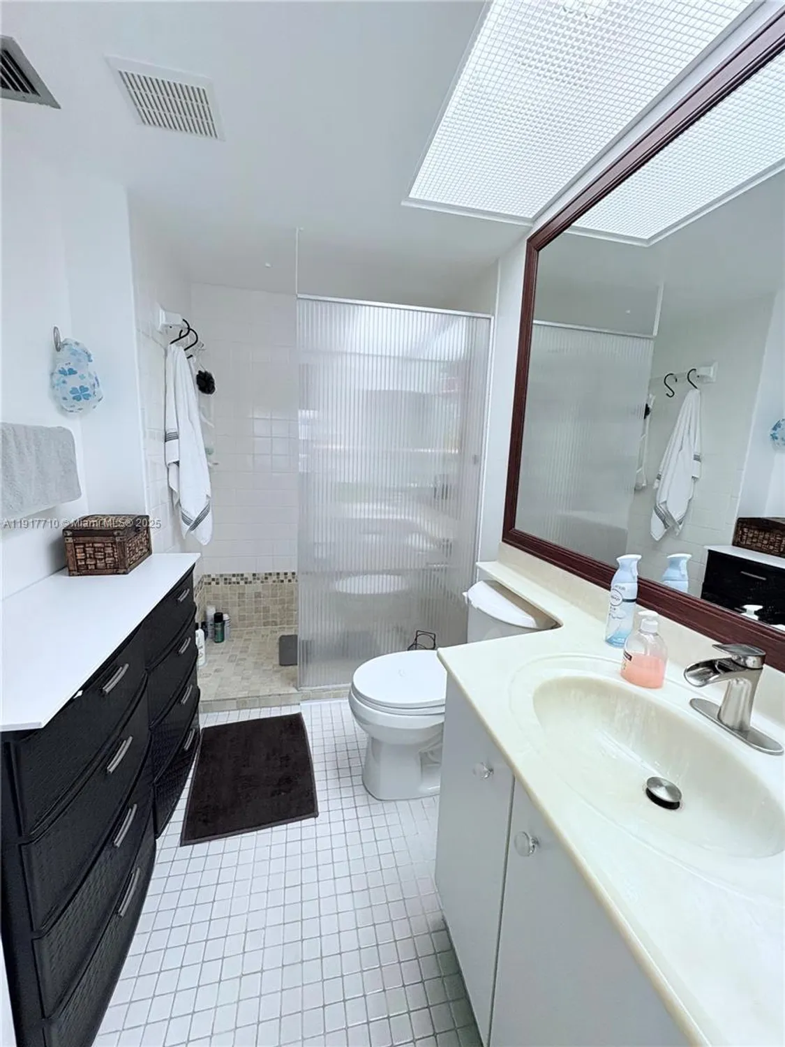 Property Slideshow image 16 of 28 | 1300 sw 125th ave k204, Pembroke Pines, FL, 33027