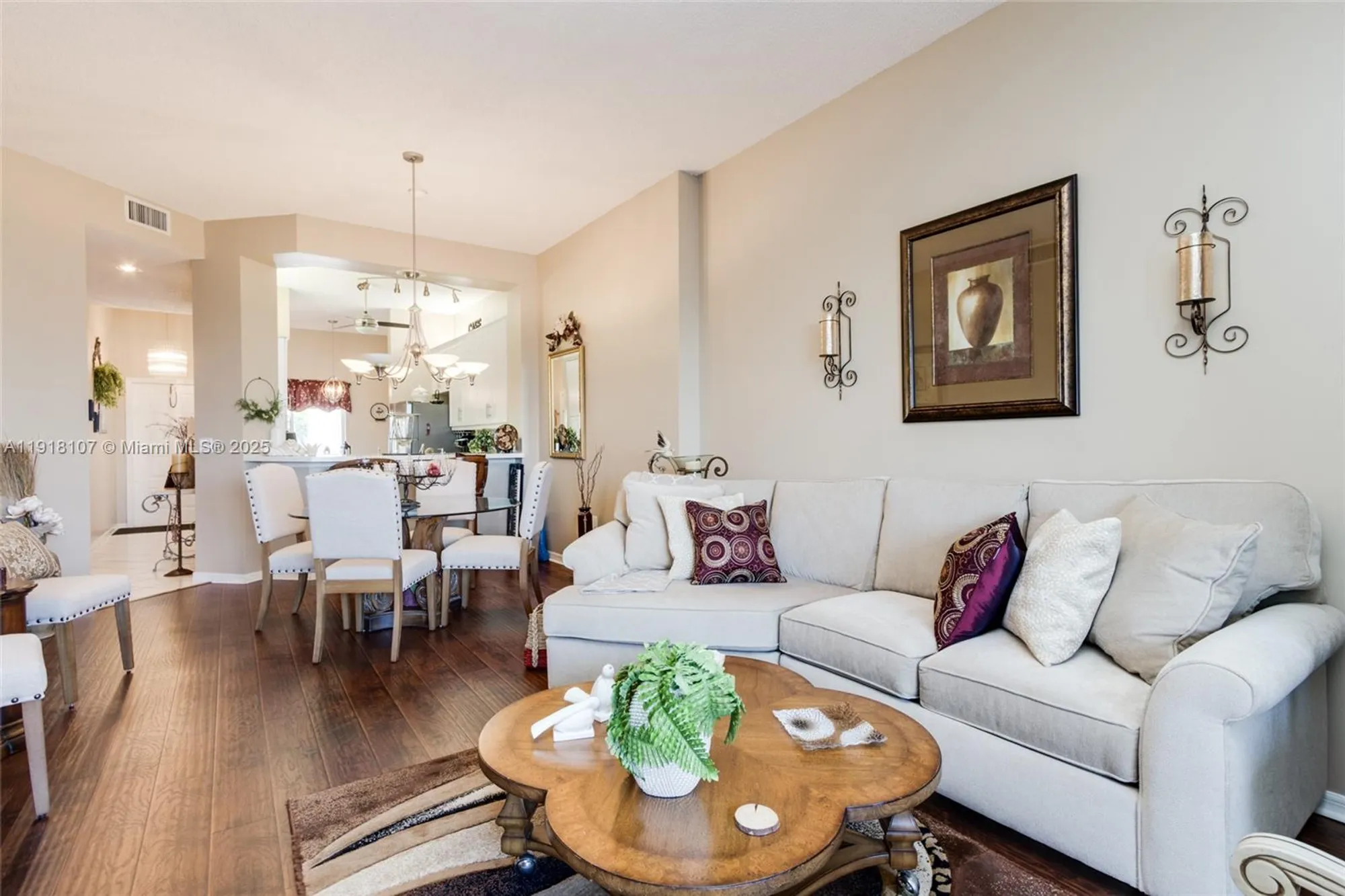Property Slideshow image 16 of 41 | 7702 trent dr # 408, Tamarac, FL, 33321