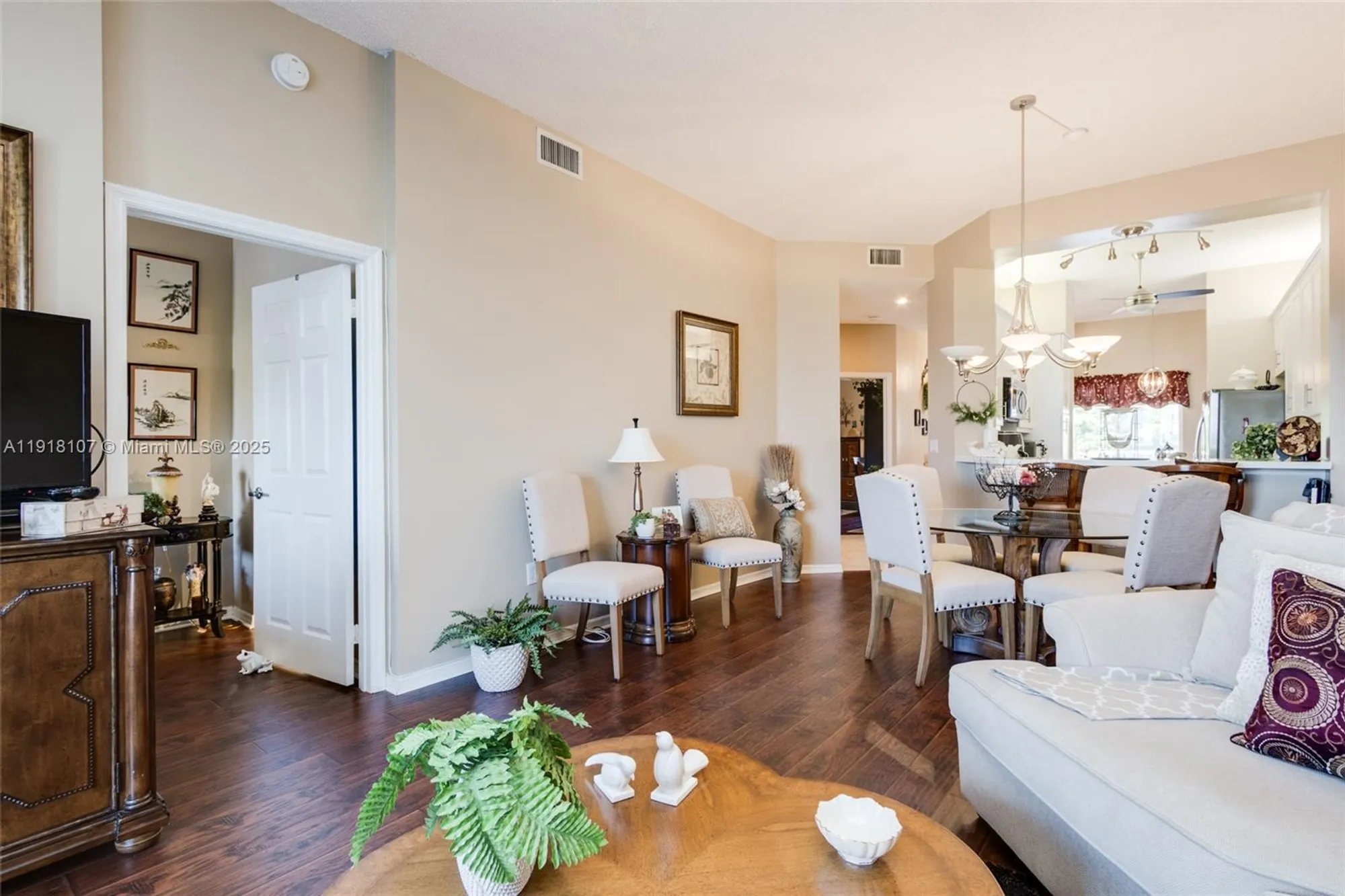 Property Slideshow image 18 of 41 | 7702 trent dr # 408, Tamarac, FL, 33321