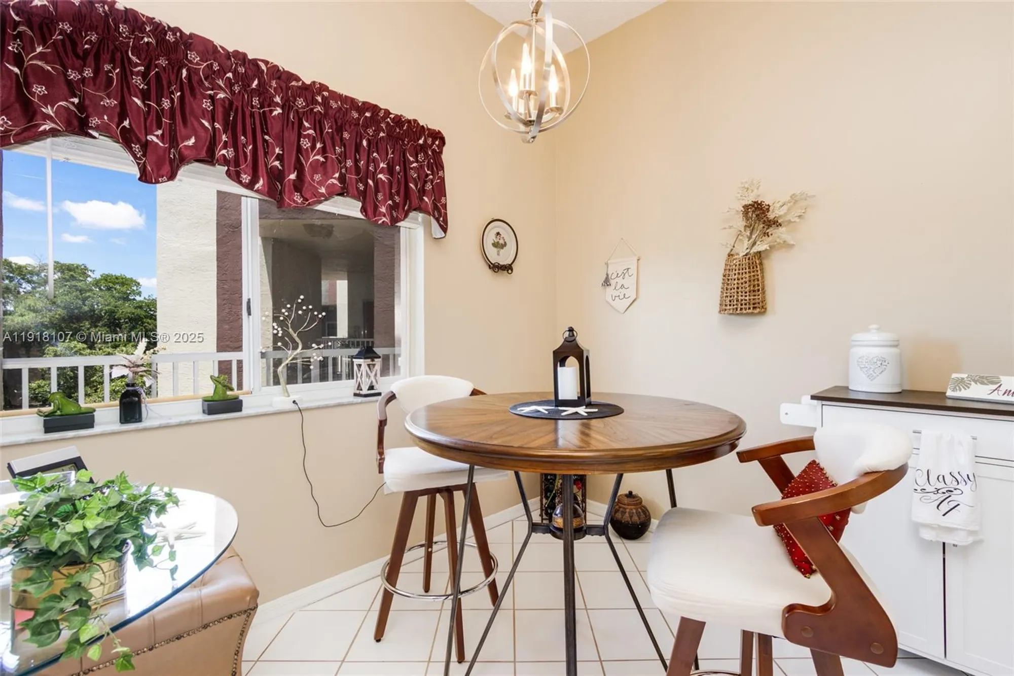 Property Slideshow image 5 of 41 | 7702 trent dr # 408, Tamarac, FL, 33321