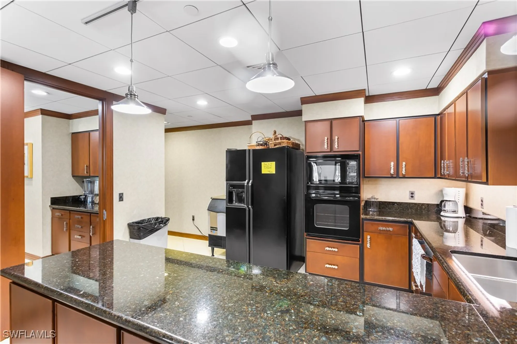 Property Slideshow image 29 of 46 | 7515 pelican bay blvd apt 19b, Naples, FL, 34108