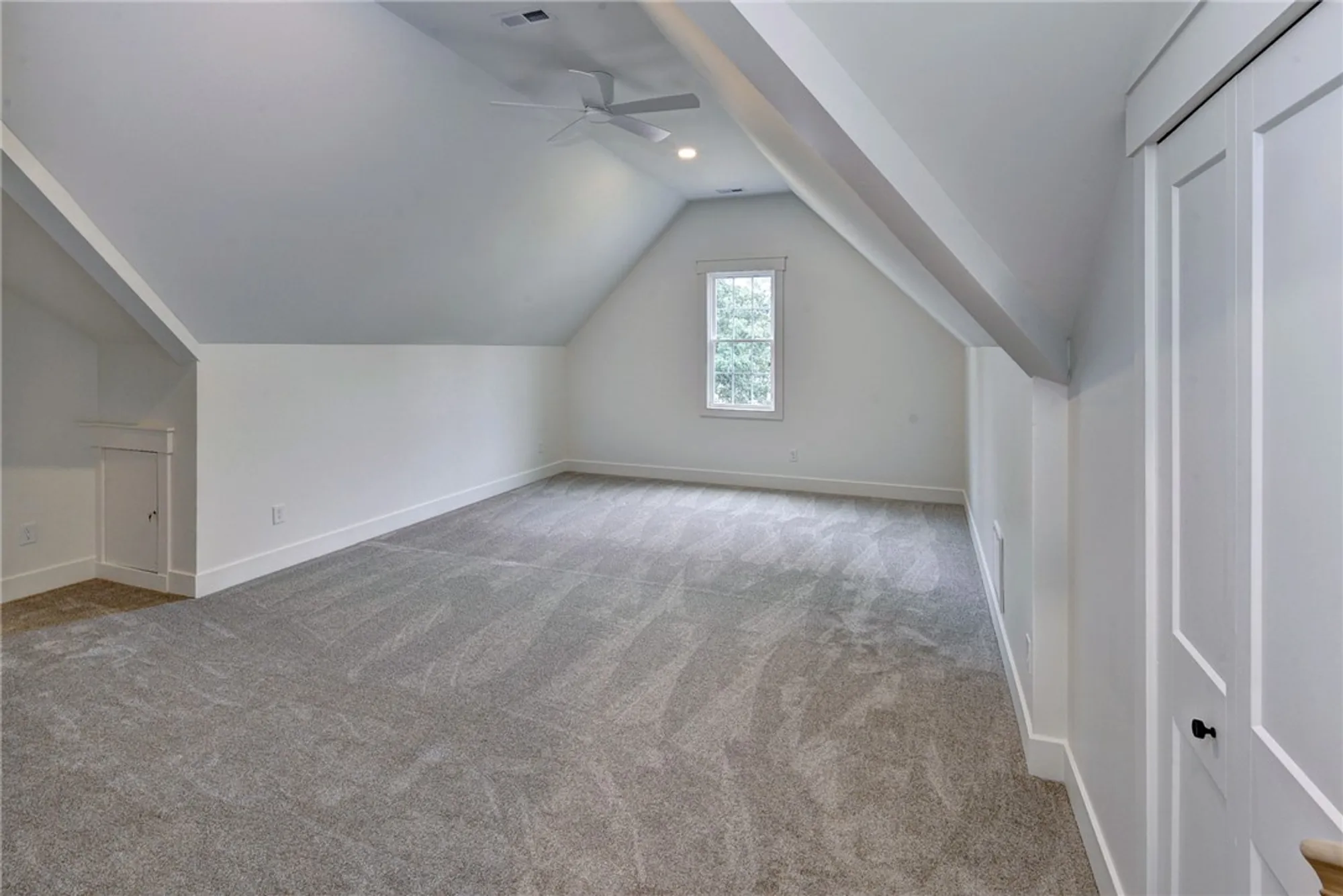 Property Slideshow image 37 of 42 | 113 royal worlington, Williamsburg, VA, 23188