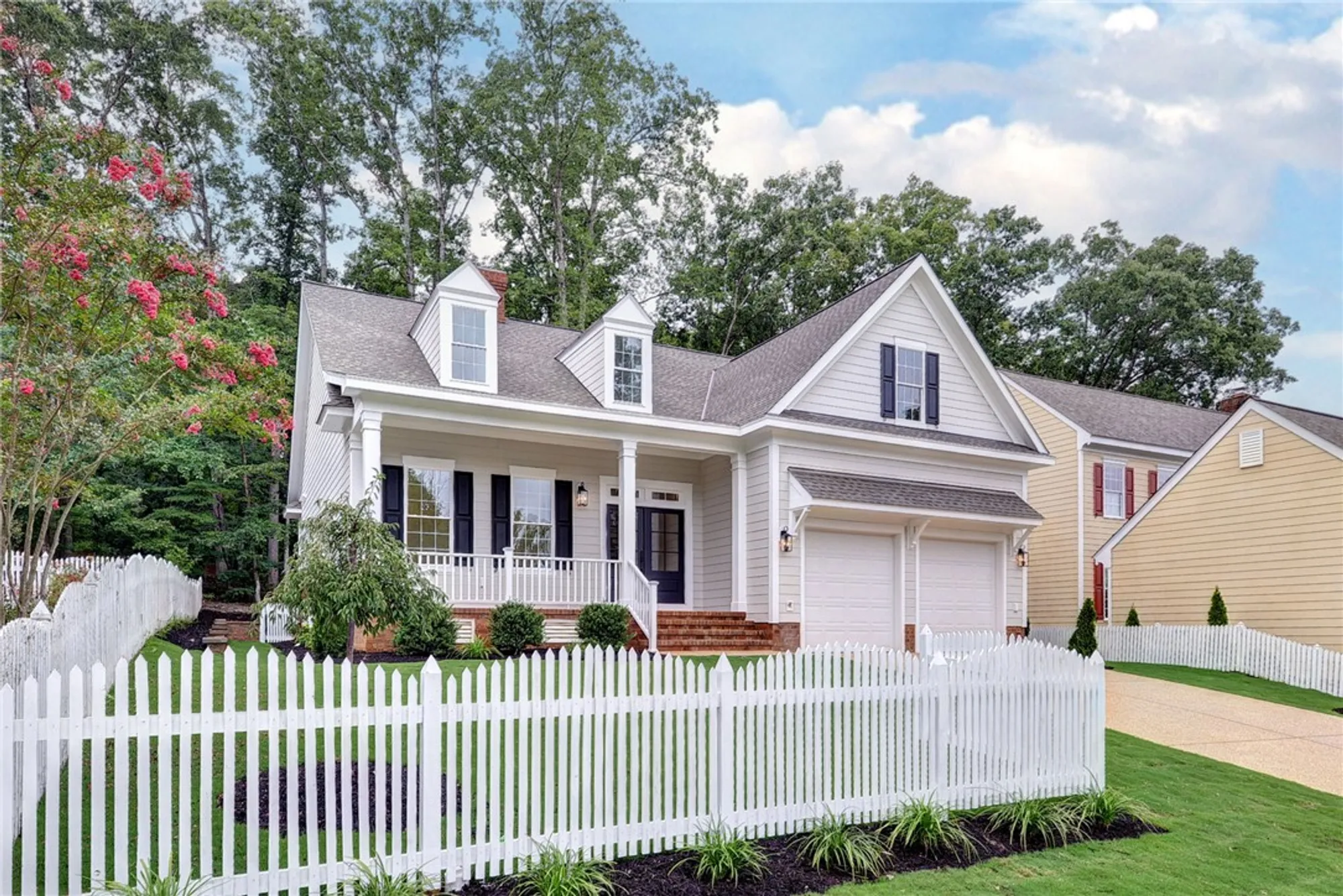 Property Slideshow image 3 of 42 | 113 royal worlington, Williamsburg, VA, 23188