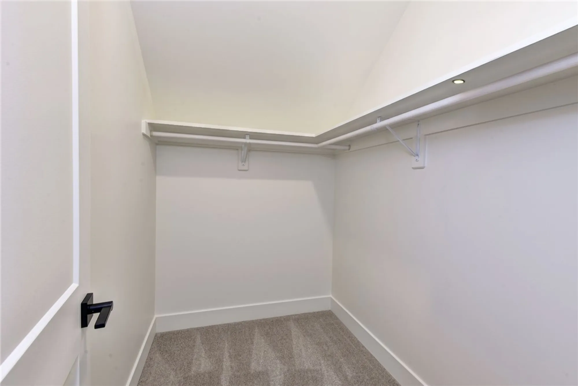 Property Slideshow image 33 of 42 | 113 royal worlington, Williamsburg, VA, 23188