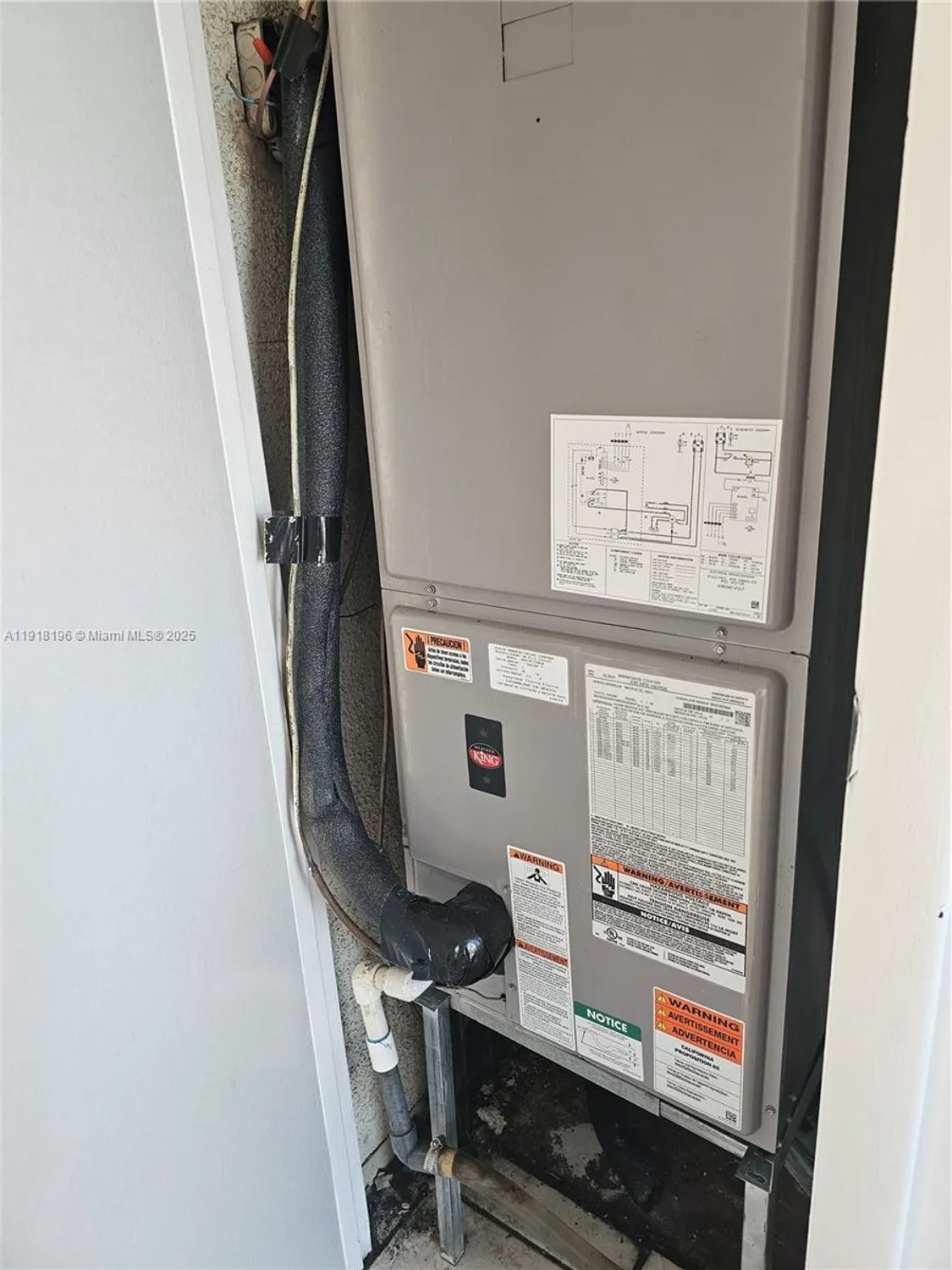 Property Slideshow image 10 of 11 | 20500 w country club dr apt 716, Aventura, FL, 33180