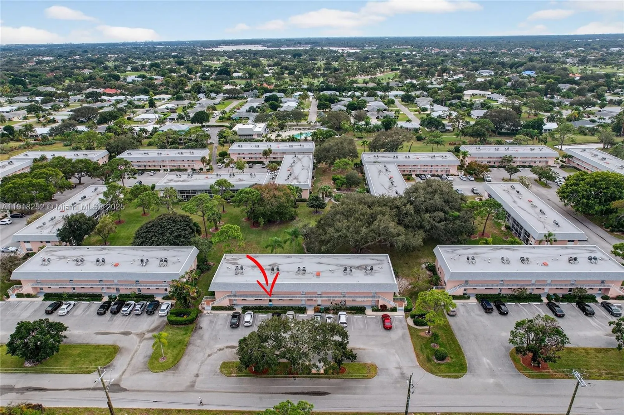 Property Slideshow image 21 of 73 | 18081 se country club dr # 20-192, Jupiter, FL, 33469