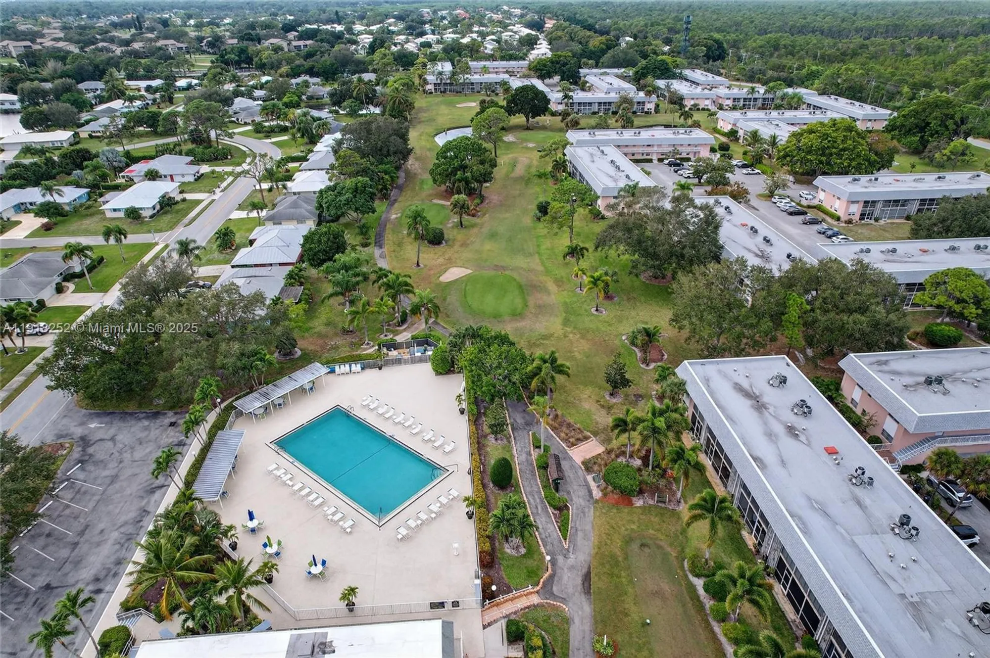 Property Slideshow image 37 of 73 | 18081 se country club dr # 20-192, Jupiter, FL, 33469