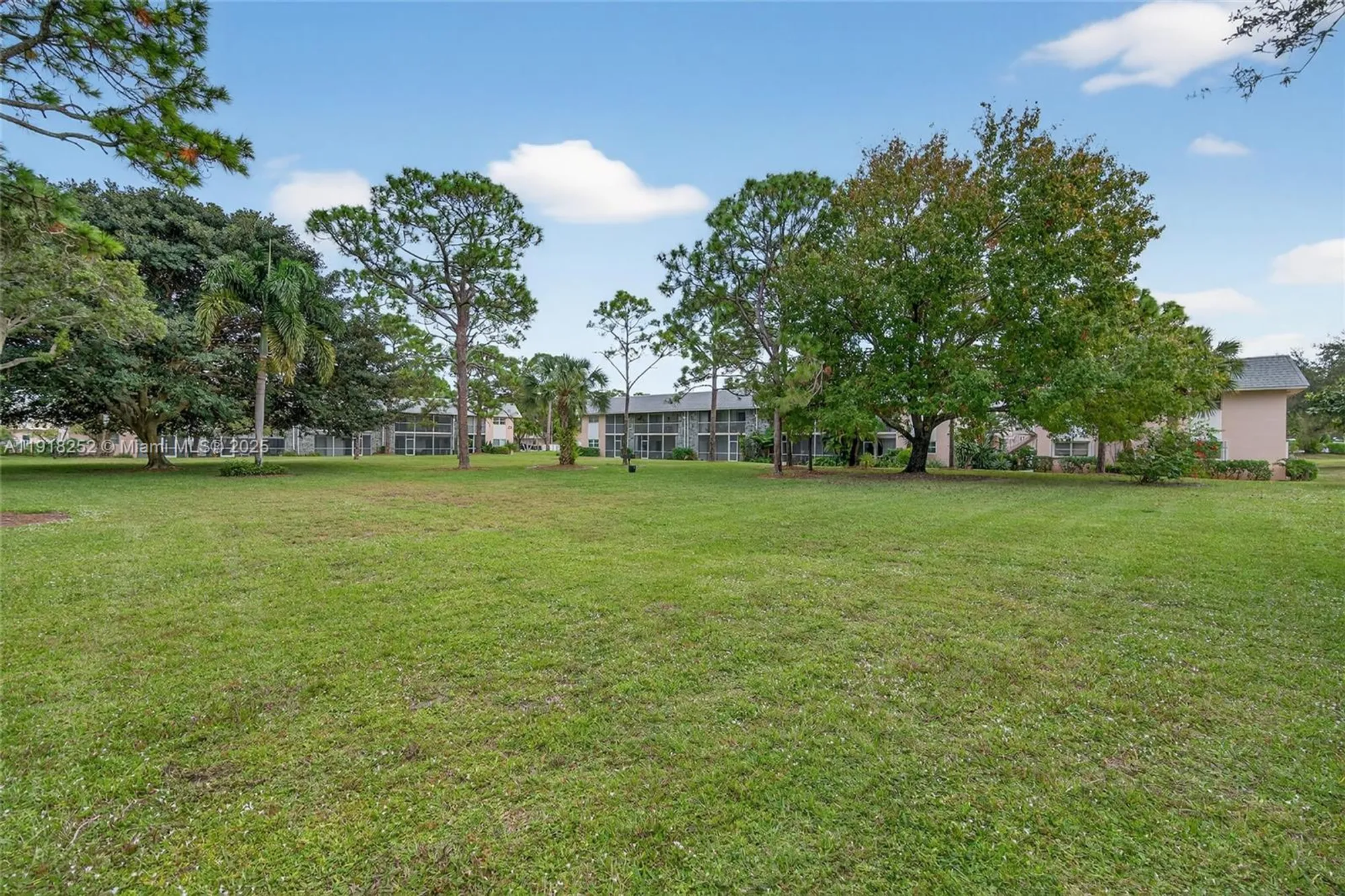 Property Slideshow image 32 of 73 | 18081 se country club dr # 20-192, Jupiter, FL, 33469