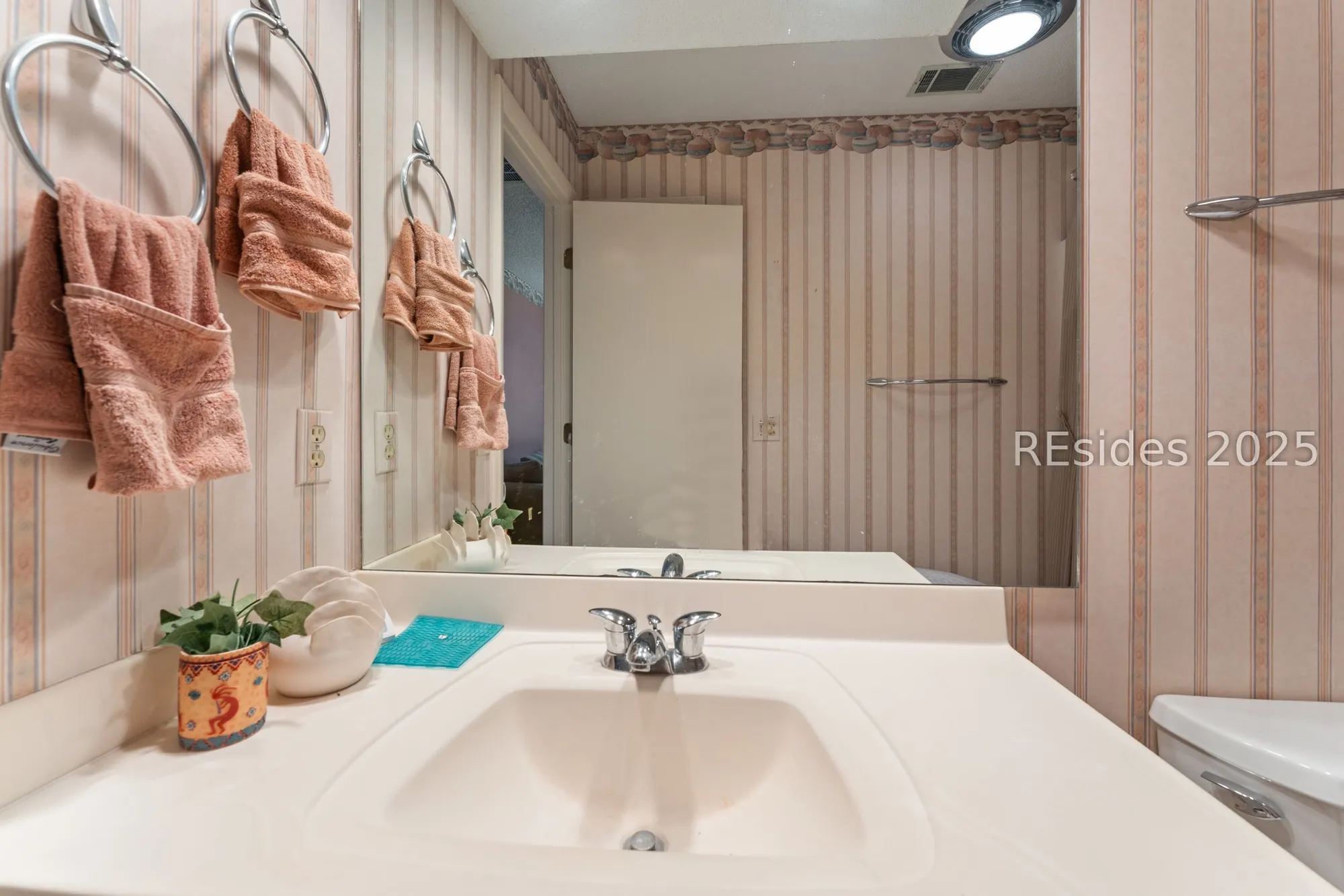 Property Slideshow image 33 of 49 | 50 cypress marsh dr, Hilton Head Island, SC, 29926