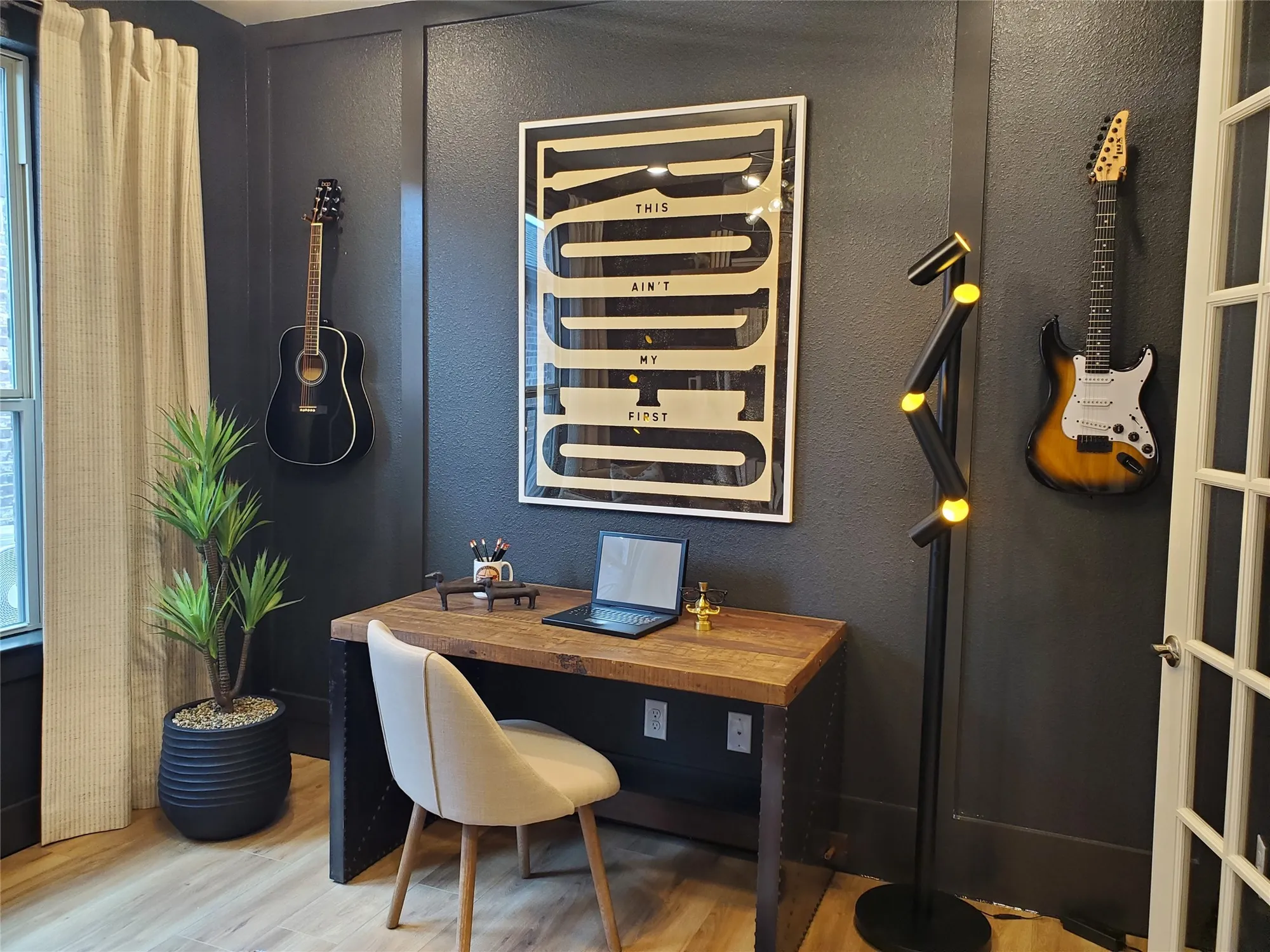 Property Slideshow image 10 of 33 | 5964 carmona trl, Fort Worth, TX, 76123