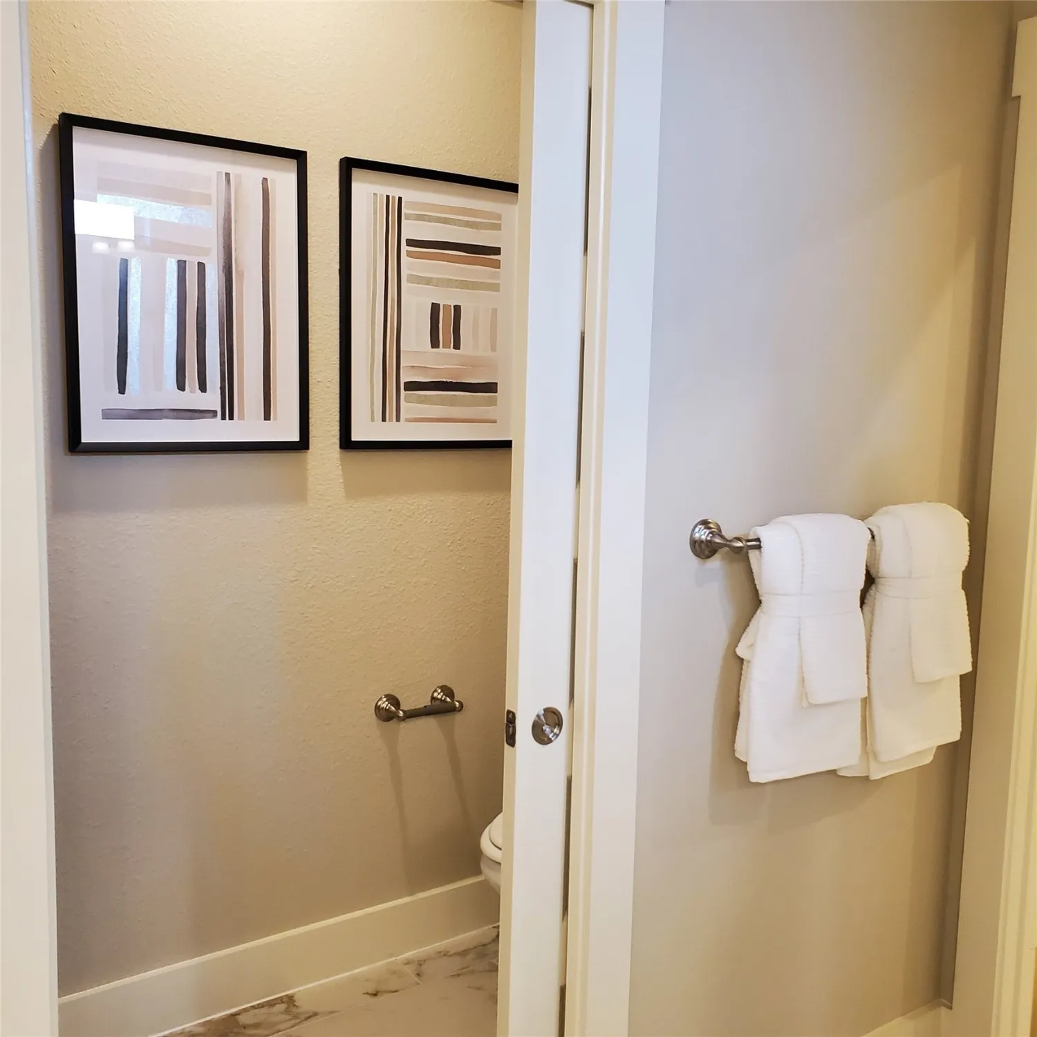 Property Slideshow image 22 of 33 | 5964 carmona trl, Fort Worth, TX, 76123