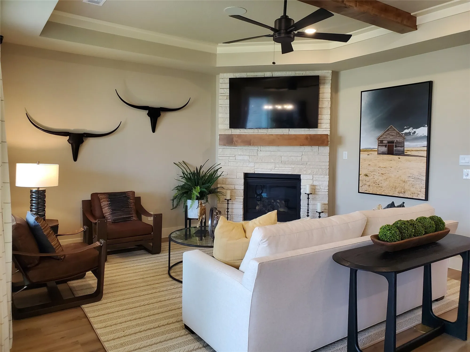 Property Slideshow image 7 of 33 | 5964 carmona trl, Fort Worth, TX, 76123