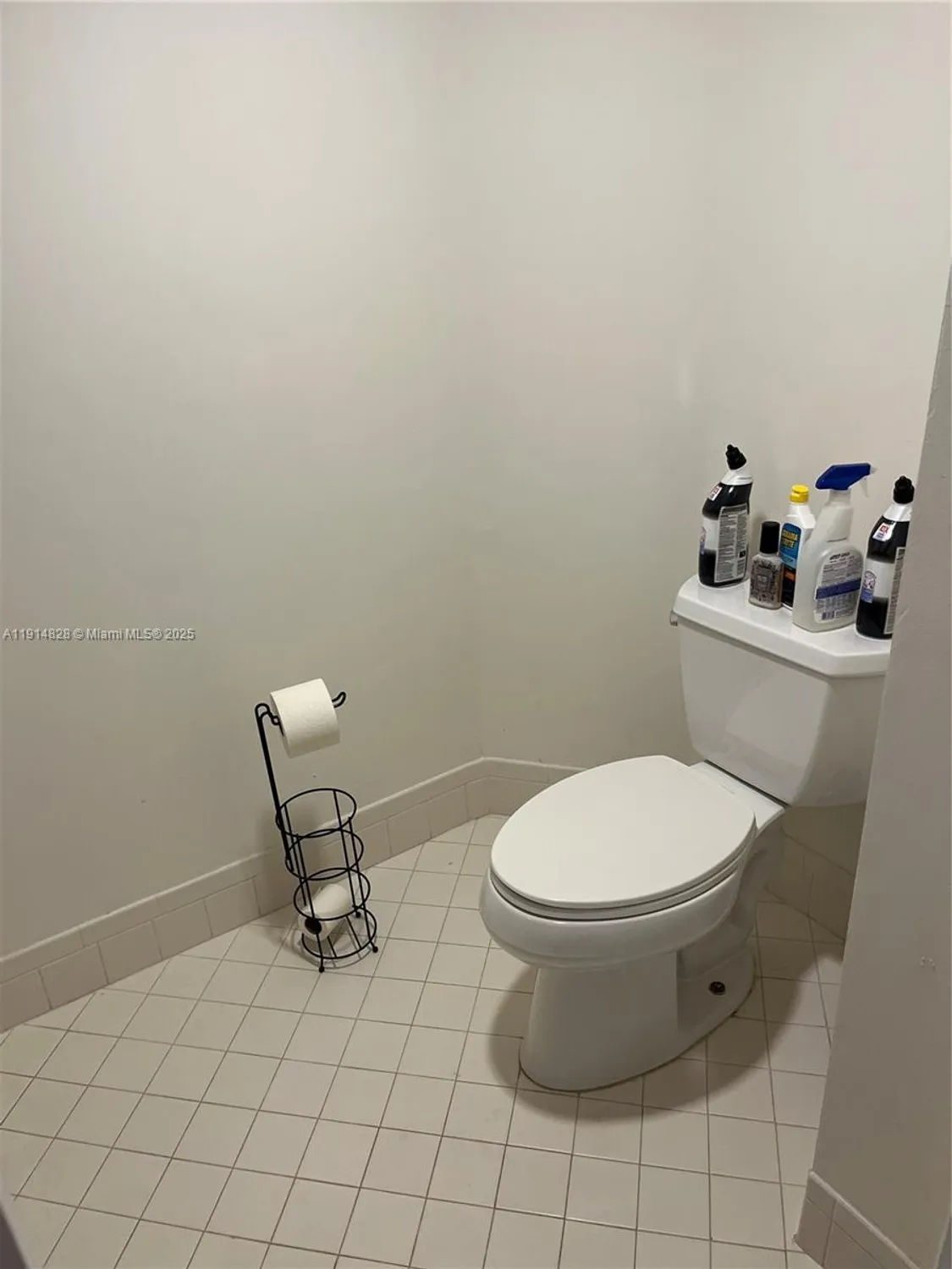 Property Slideshow image 18 of 32 | 1301 sw 142nd ave 301h, Pembroke Pines, FL, 33027