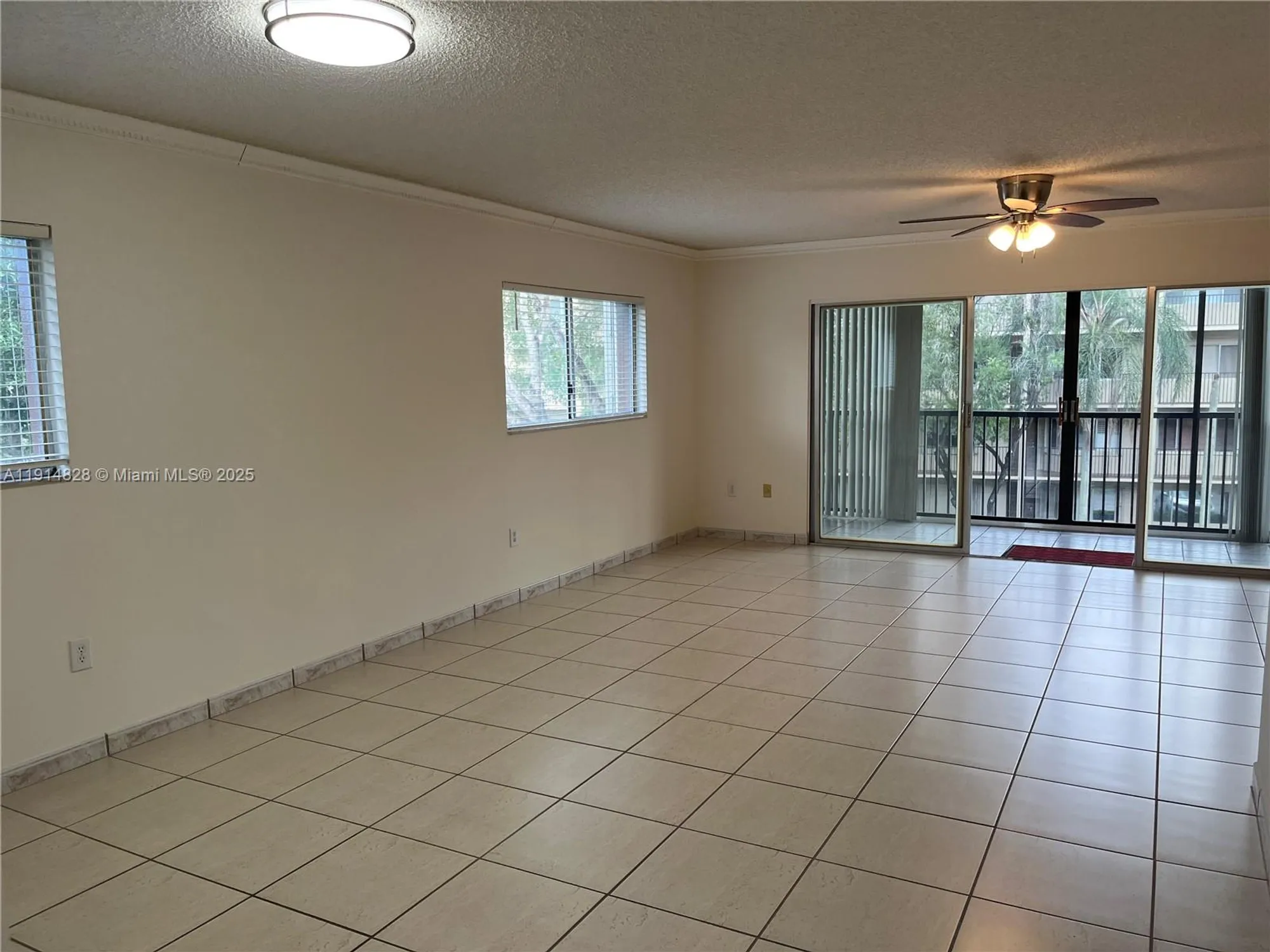 Property Slideshow image 6 of 32 | 1301 sw 142nd ave 301h, Pembroke Pines, FL, 33027