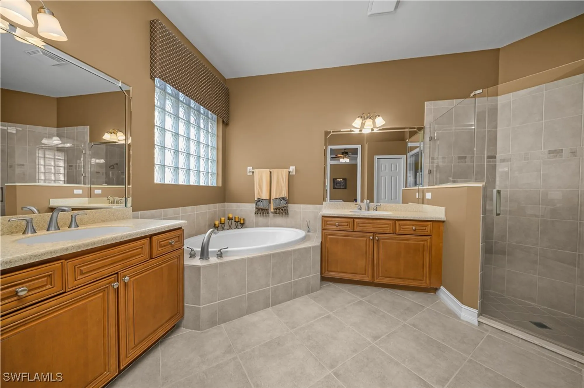Property Slideshow image 16 of 40 | 10228 gator bay ct, Naples, FL, 34120